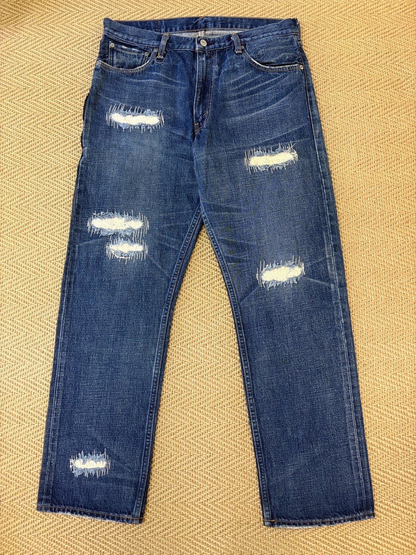 Levi's Fenom Crush Distressed Rhinestone Jeans