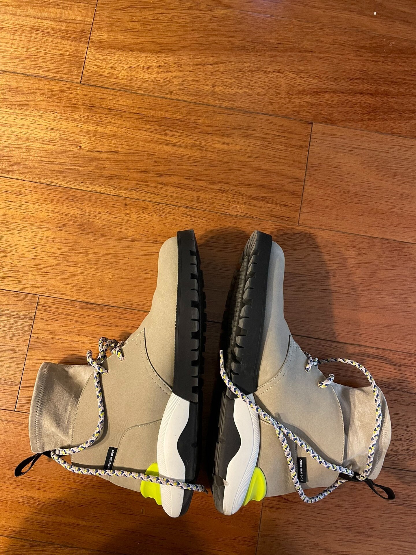 Dior Kaws Men's Desert Boots — label