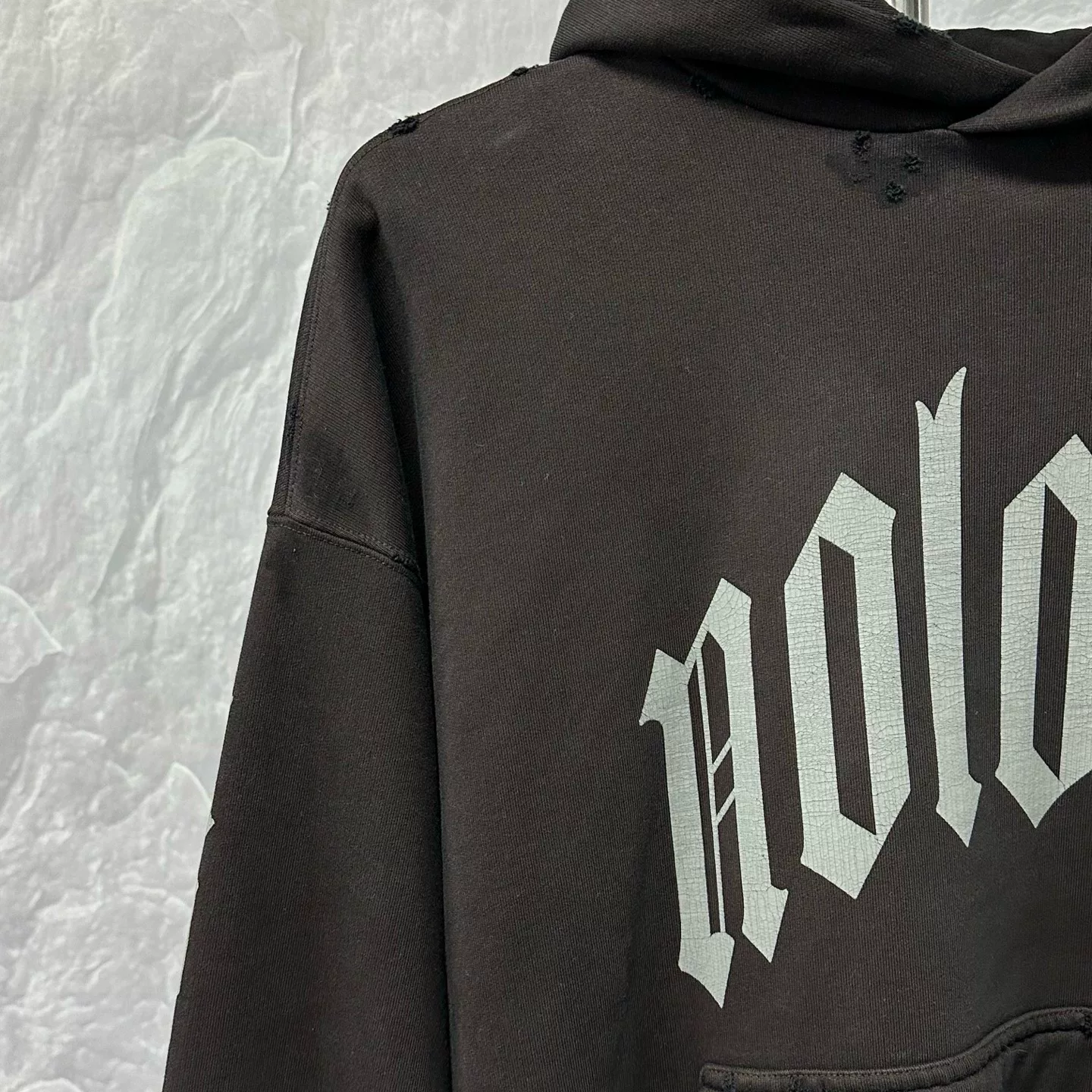 Balenciaga Distressed Print Hoodie S — detail