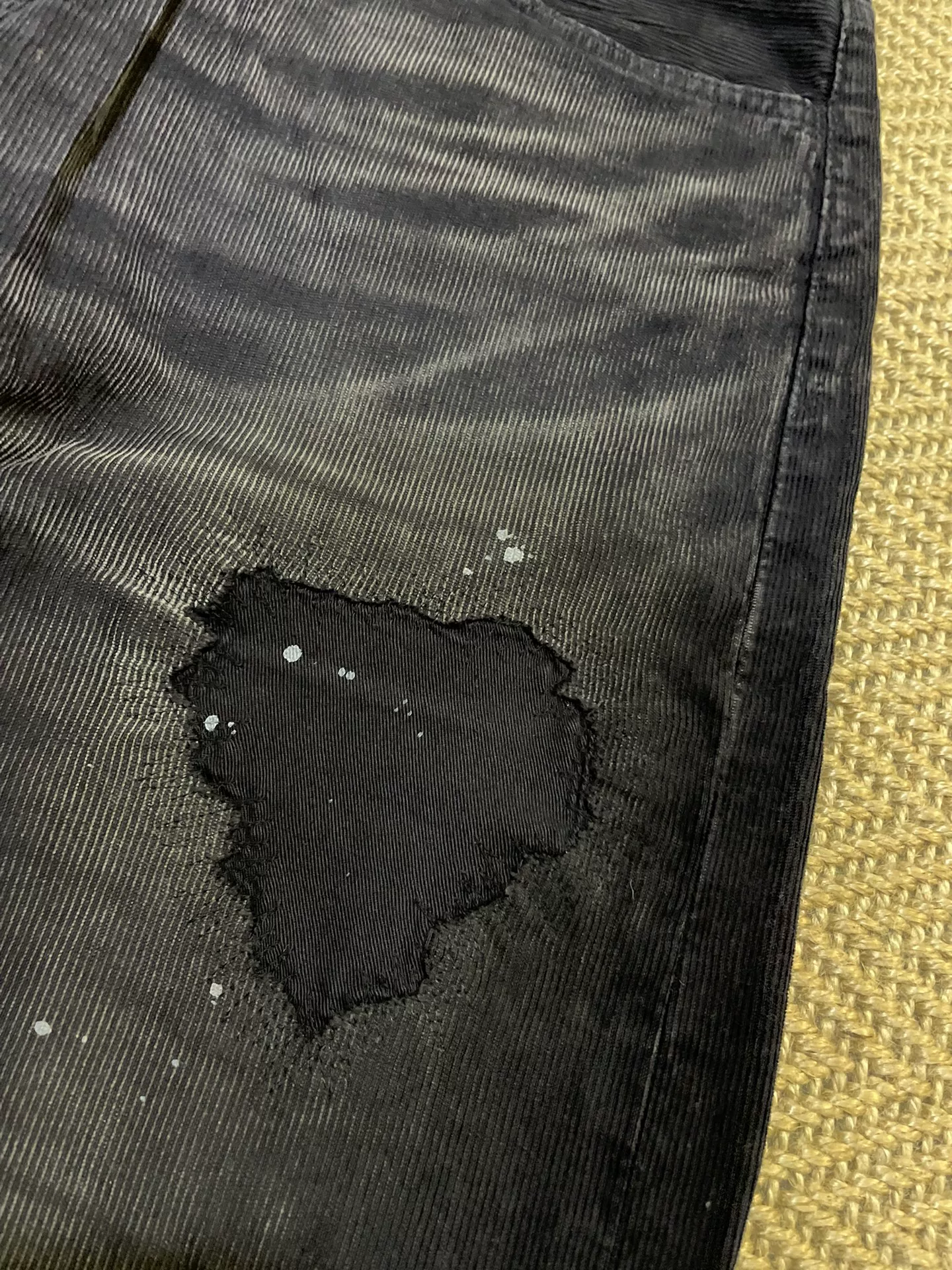 Vanquish & Fragment Corduroy Casual Pants — label