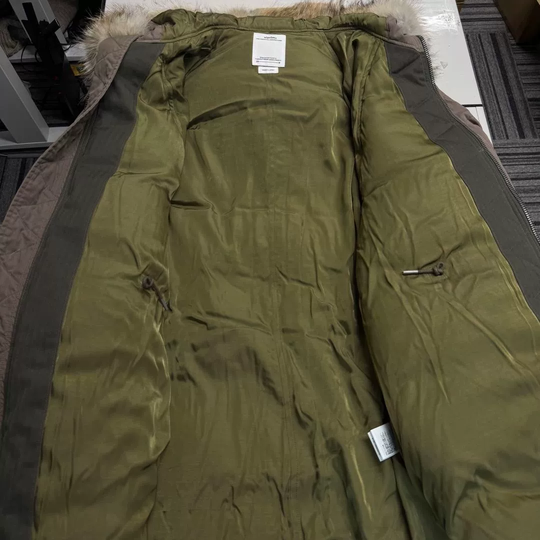 visvim VALDEZ Down Coat — detail