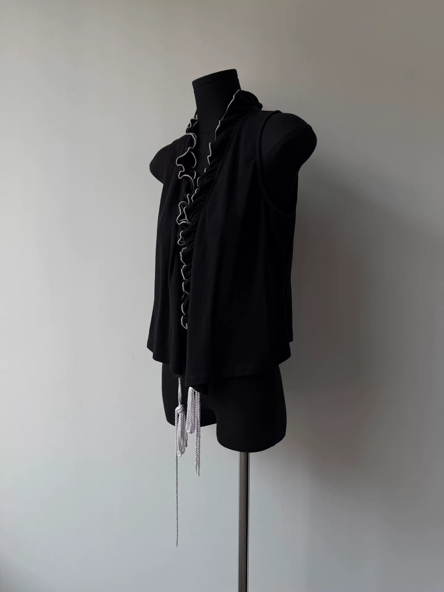 Jean Paul Gaultier Sleeveless Ruffled Collar Top — front