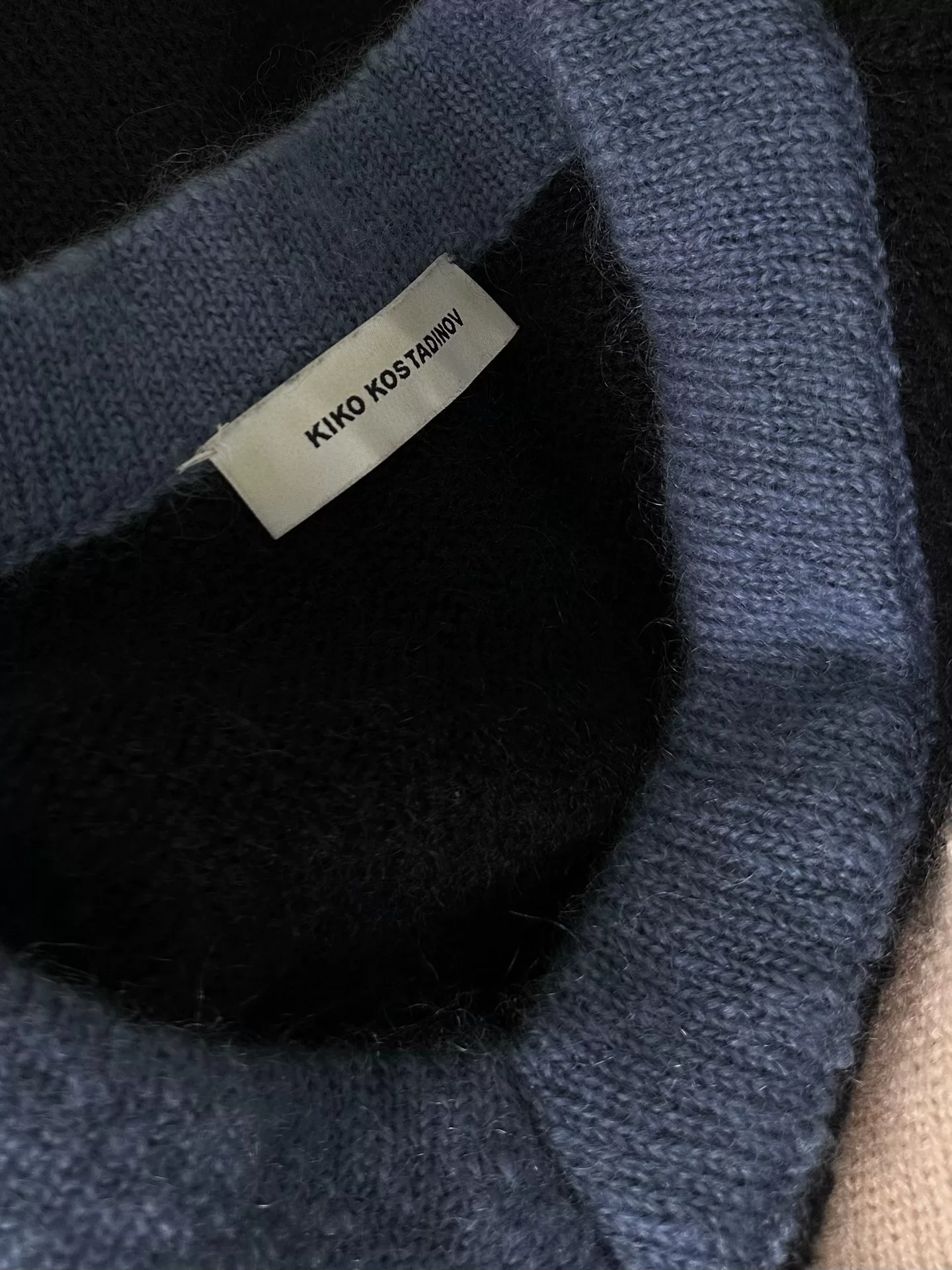 Kiko Kostadinov 20AW Limited Black Sweater — detail