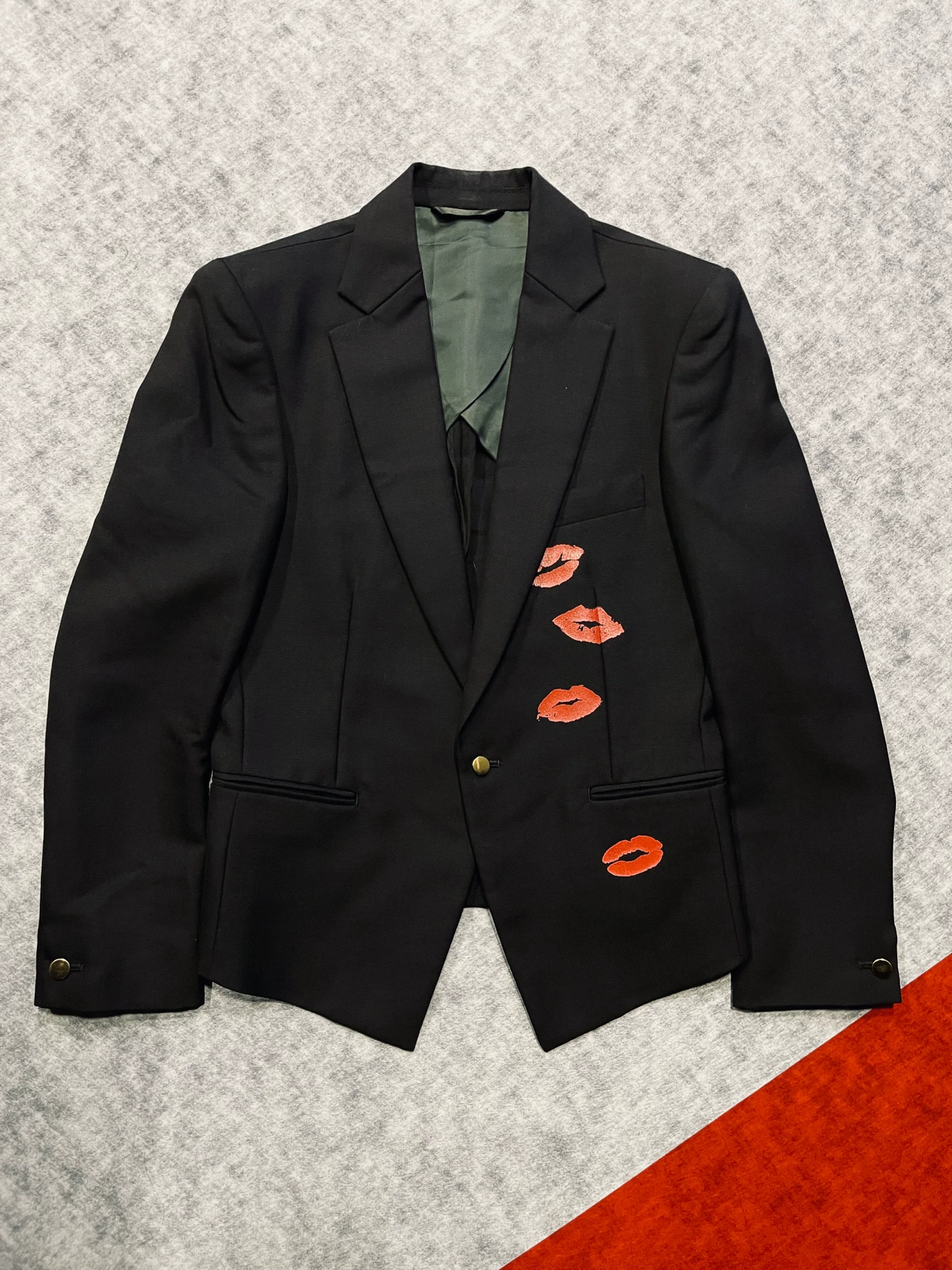 Dress Camp GD Style Black Lip Print Suit