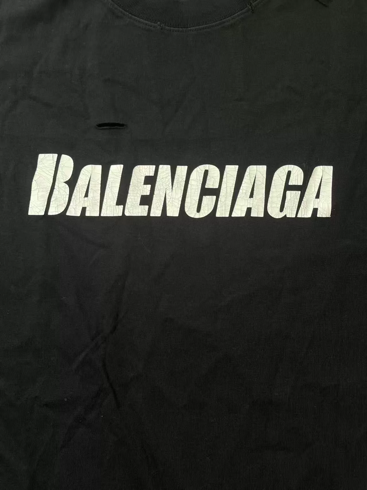 Balenciaga Letter Print Hole Short-Sleeve T-Shirt — detail