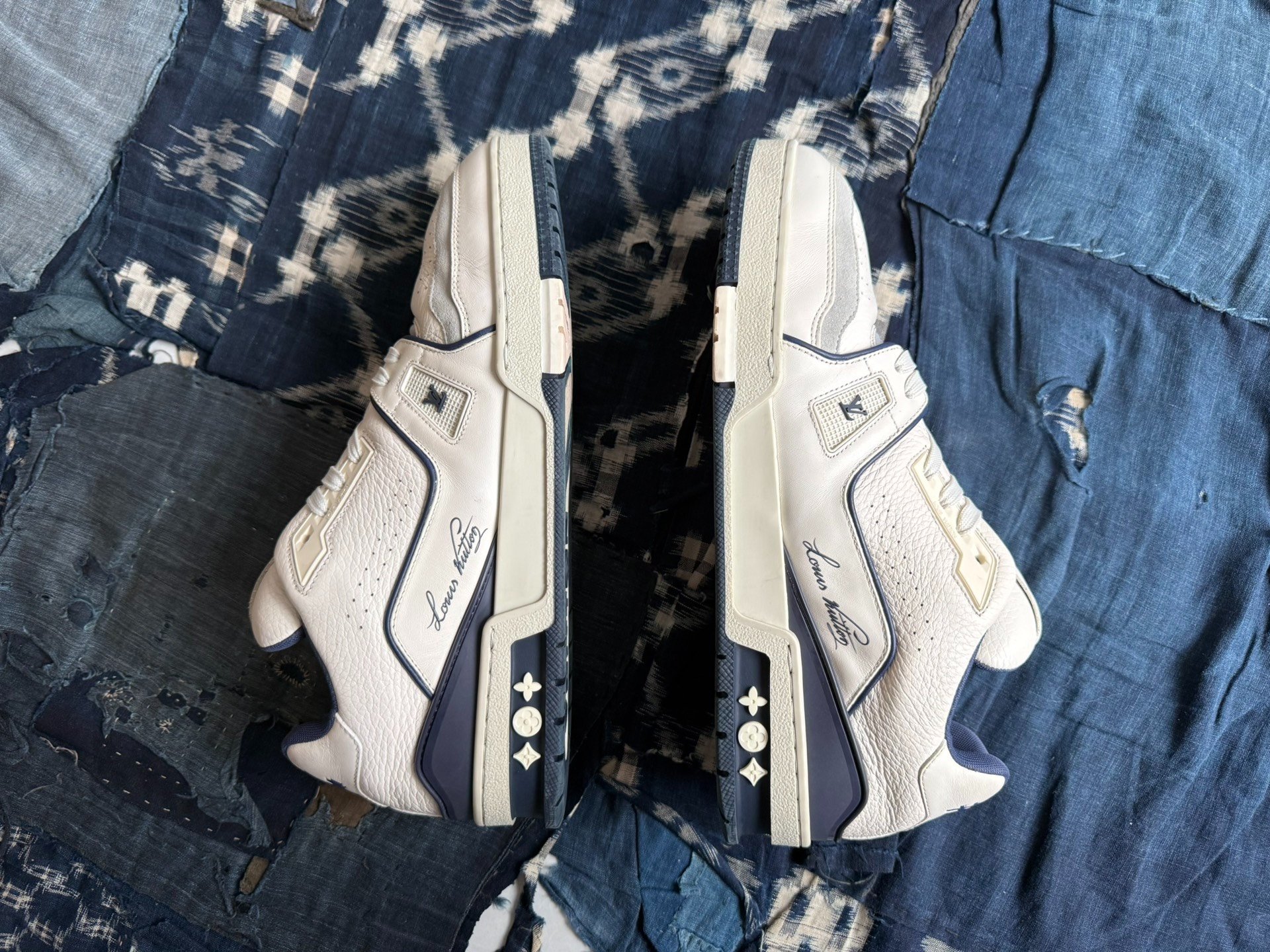 Louis Vuitton LV Trainer Sneakers — front