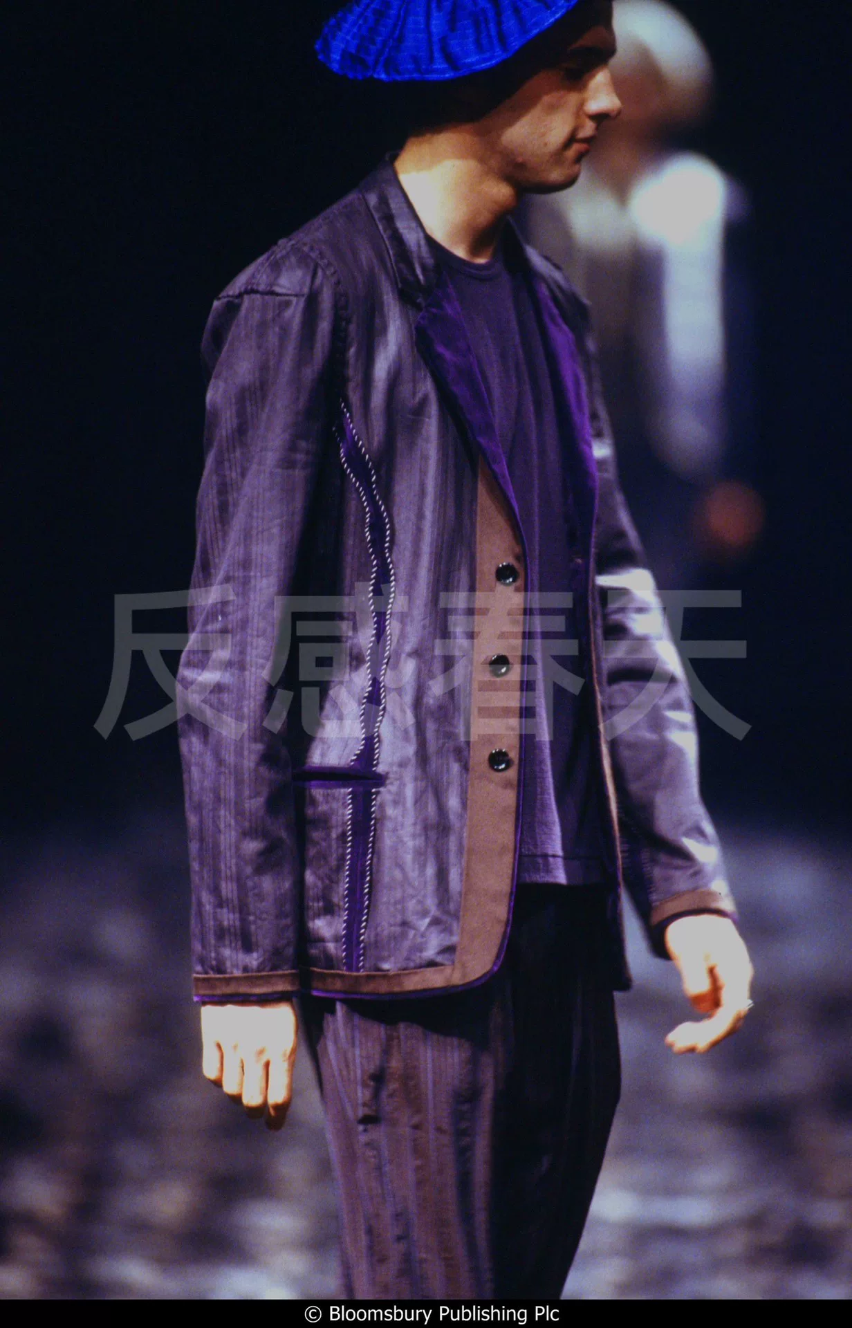 Yohji Yamamoto 97SS Purple Velvet Blazer — detail