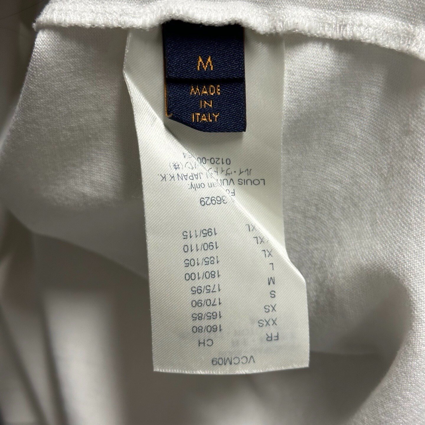 Louis Vuitton Three Flowers Print T-Shirt — label