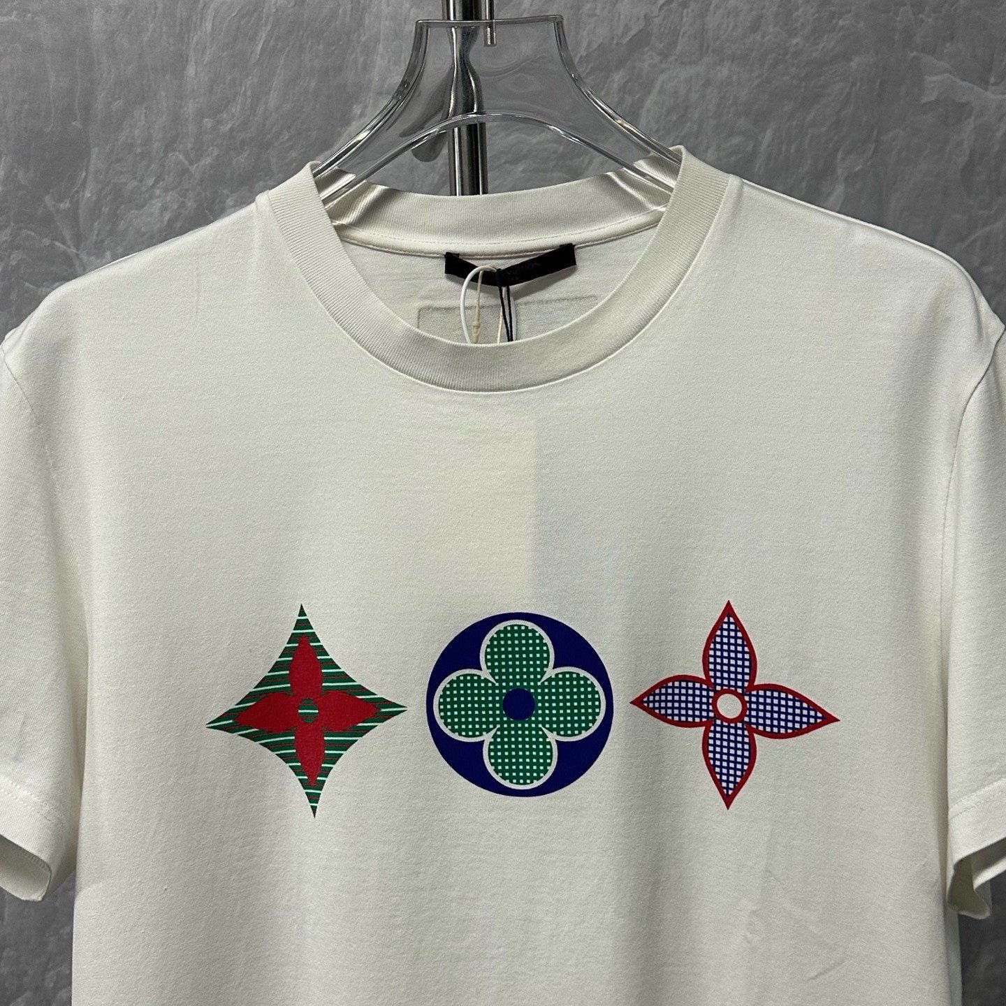 Louis Vuitton Three Flowers Print T-Shirt — front