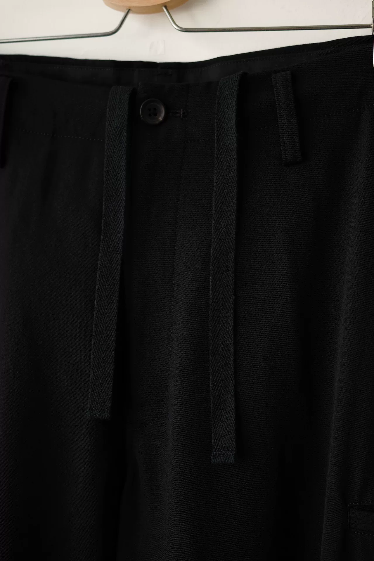 Yohji Yamamoto 24AW Black Wabi-Sabi Trousers — detail