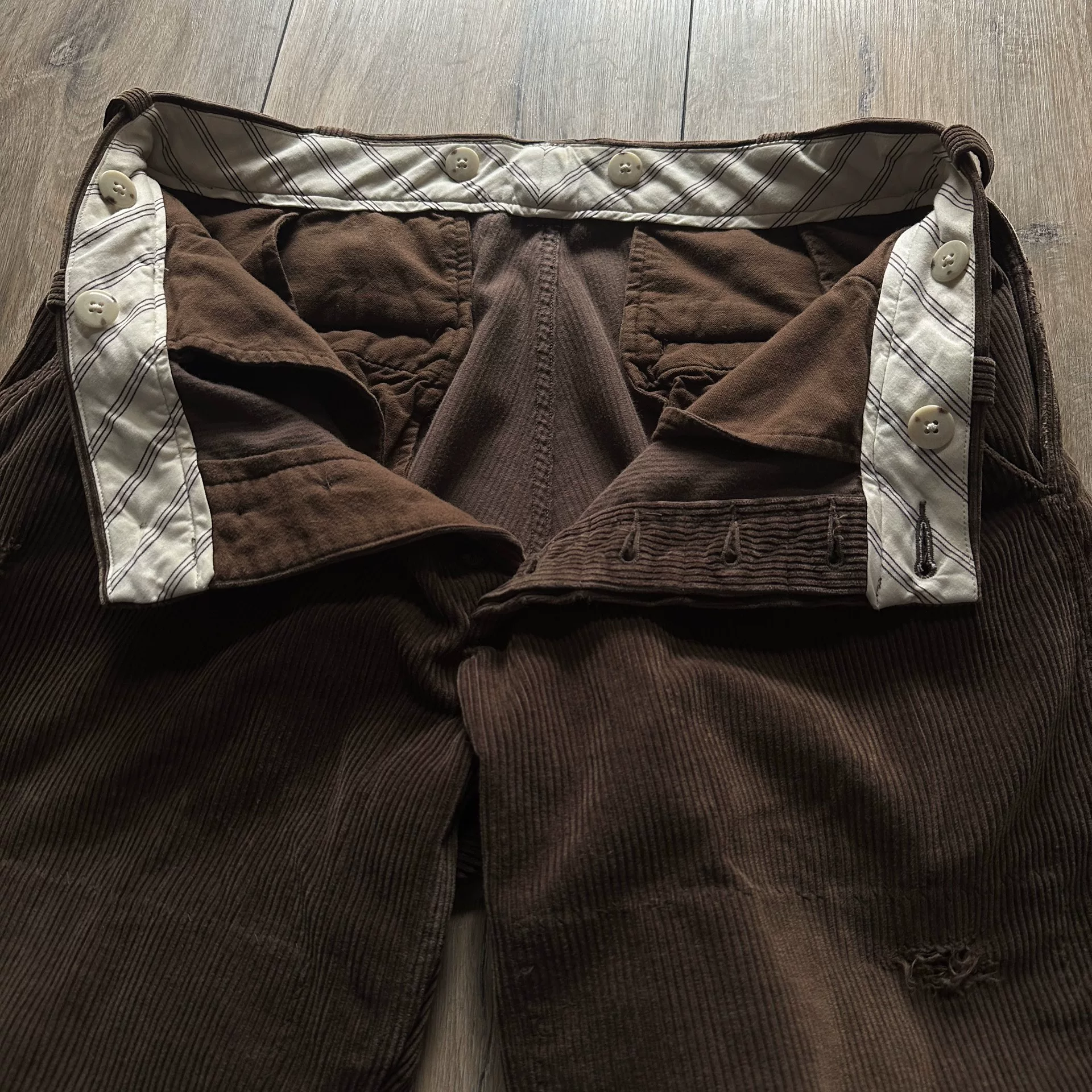 OLD JOE Distressed Corduroy Pants — detail
