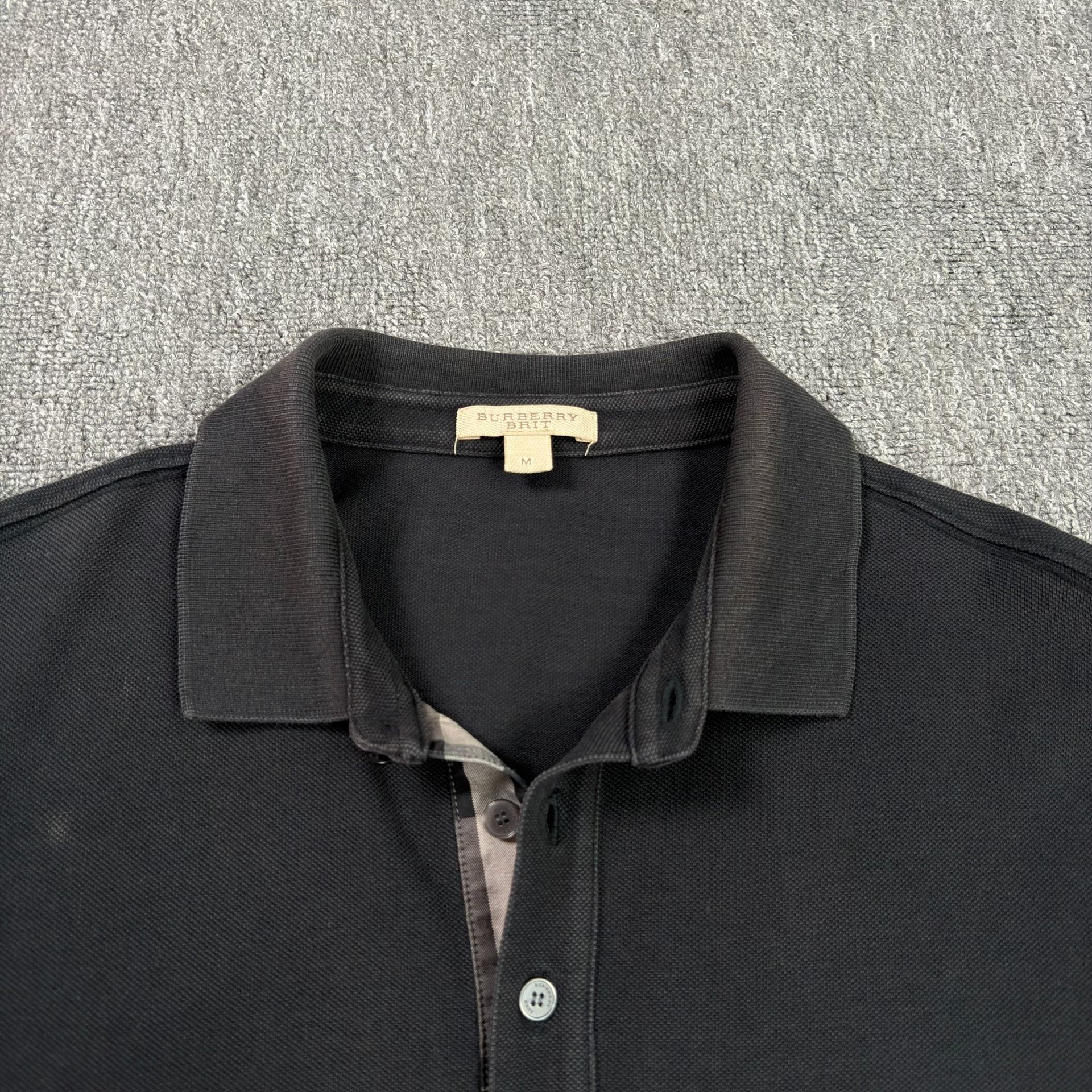 Burberry Black Short-Sleeve Chest Logo Polo — detail