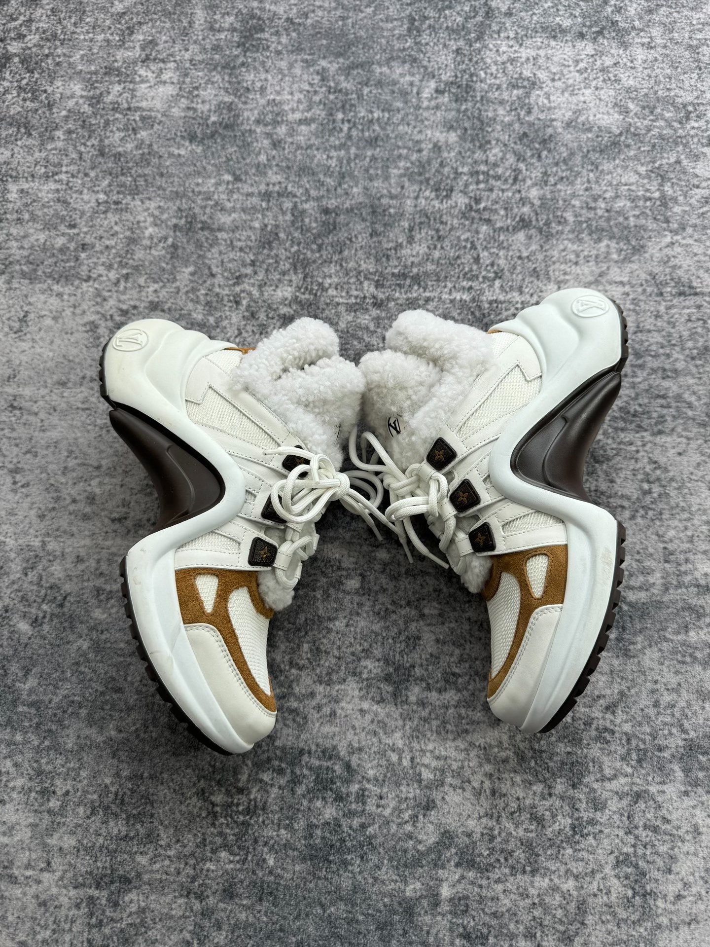 Louis Vuitton Teddy Dad Sneakers — detail