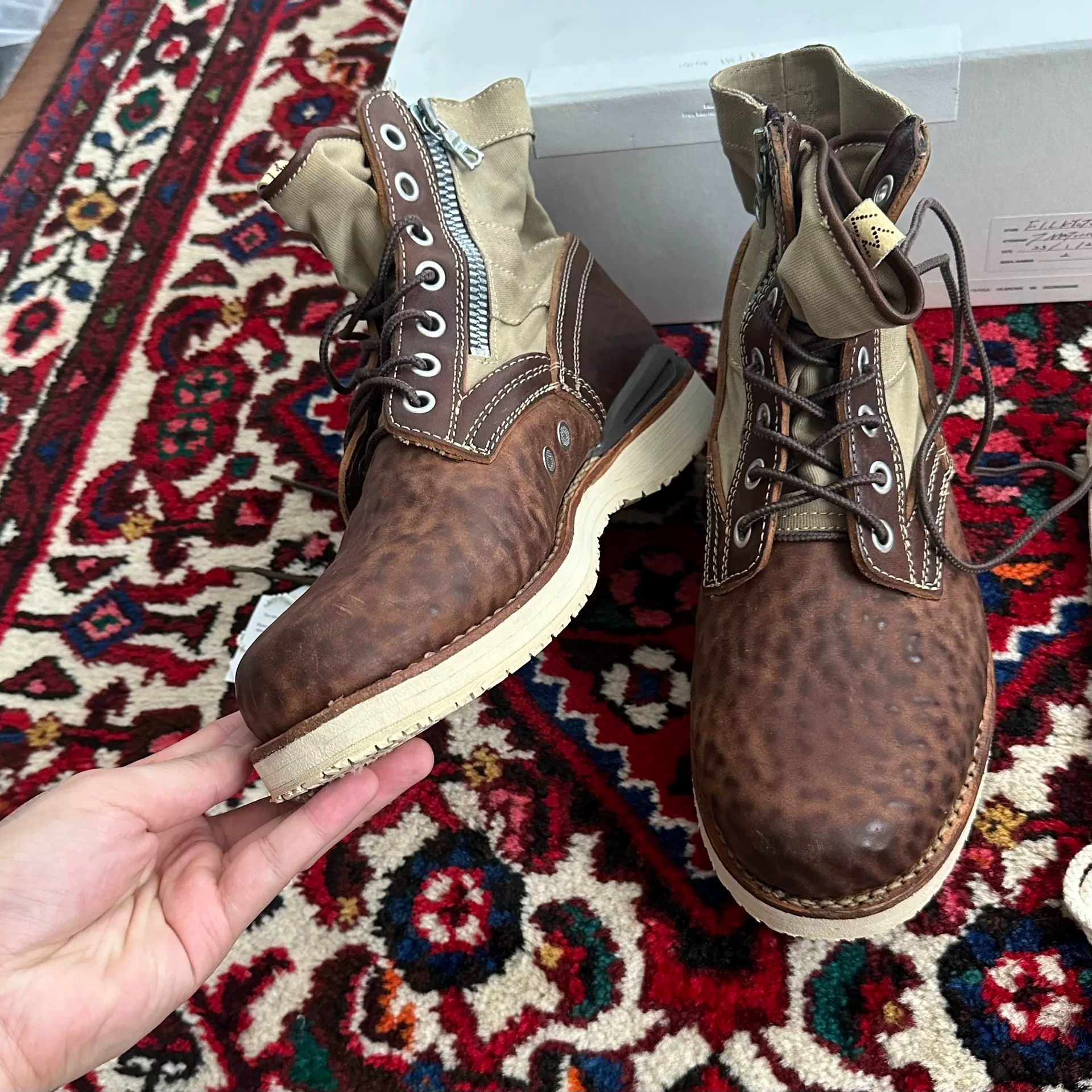 visvim 22AW 7-Hole Crackle Boots — detail