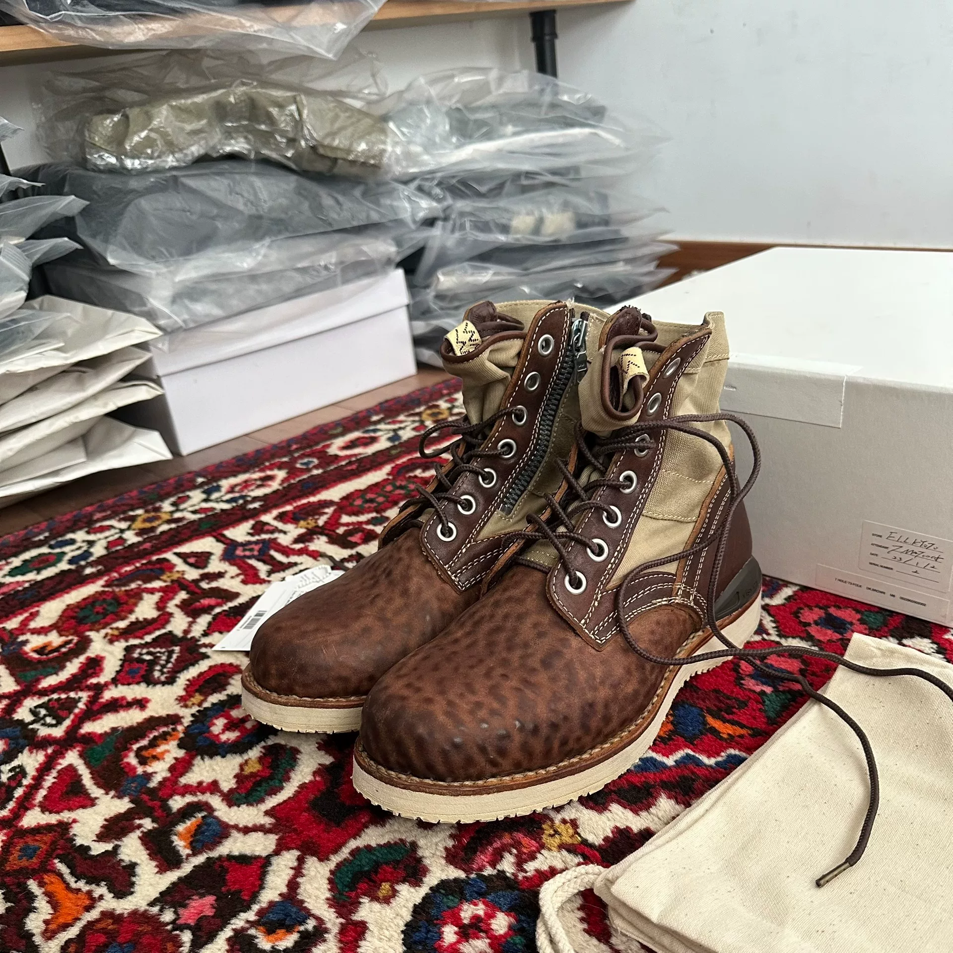 visvim 22AW 7-Hole Crackle Boots — front