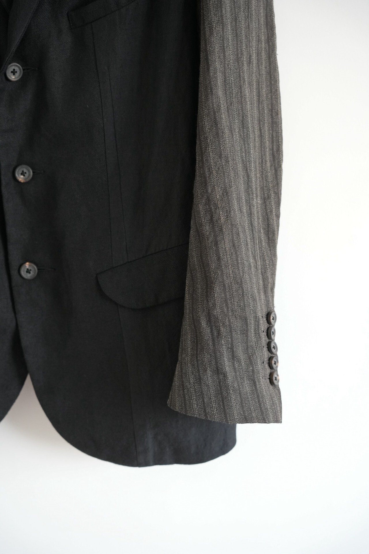 Ziggy Chen 19AW Striped Signed Suit — back