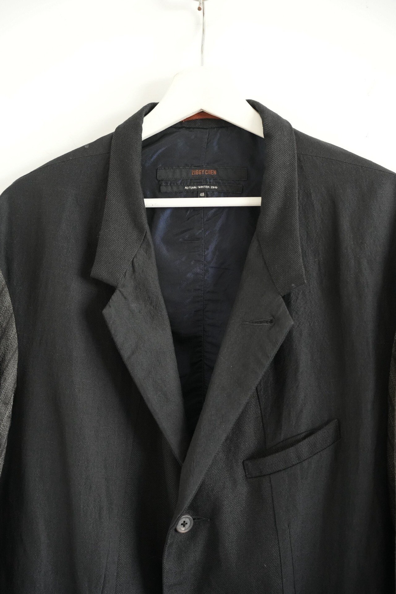 Ziggy Chen 19AW Striped Signed Suit — detail