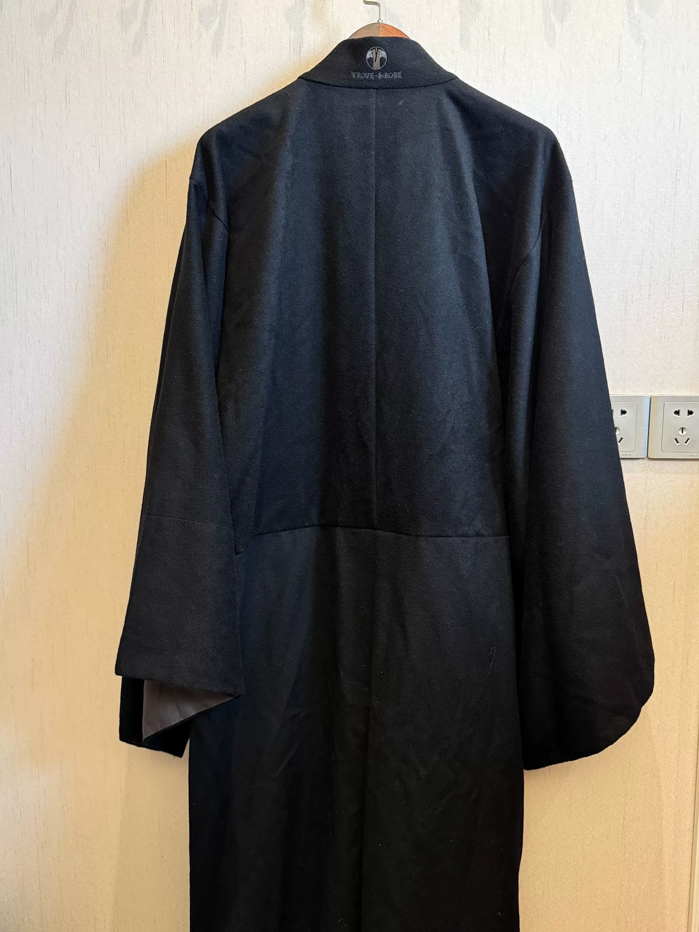 Warobe Trove Co-branded Kimono Coat — label
