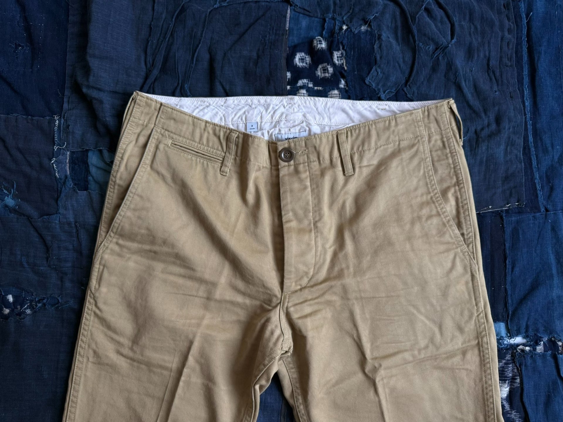 VISVIM 14AW Khaki Cropped Chino Pants — detail