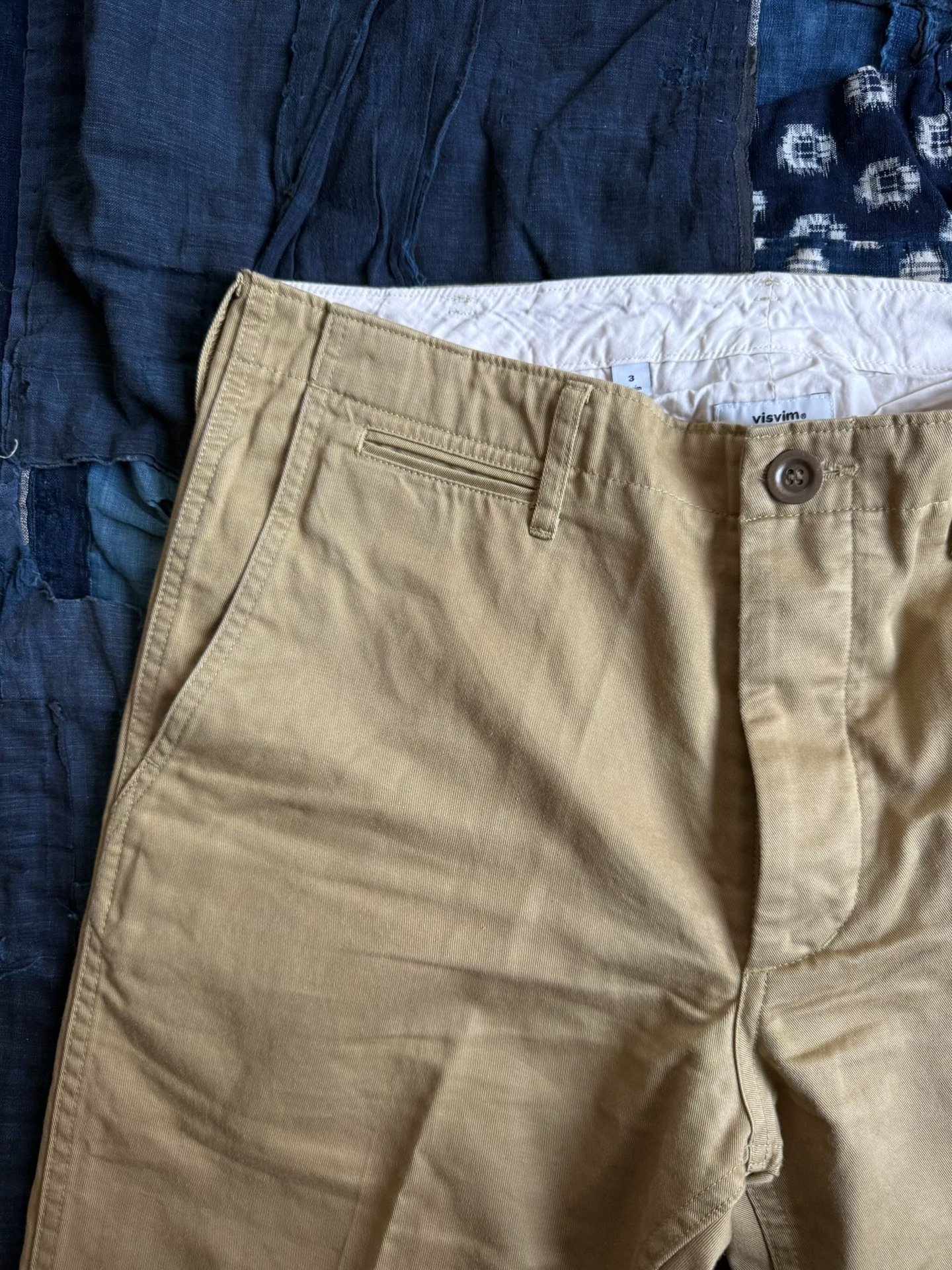VISVIM 14AW Khaki Cropped Chino Pants — label