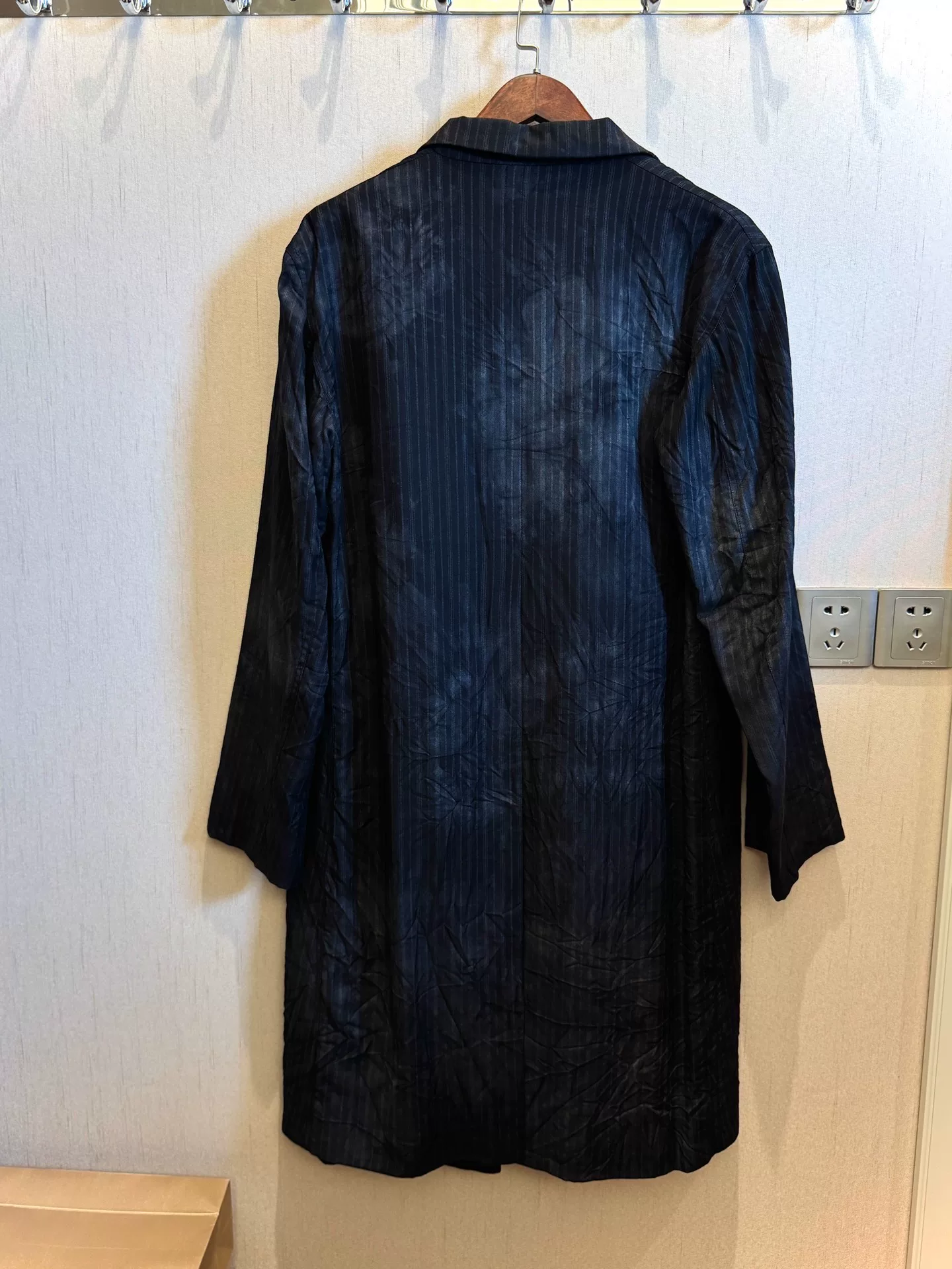 Geoffrey B Small Accidental Dye Long Blazer — front