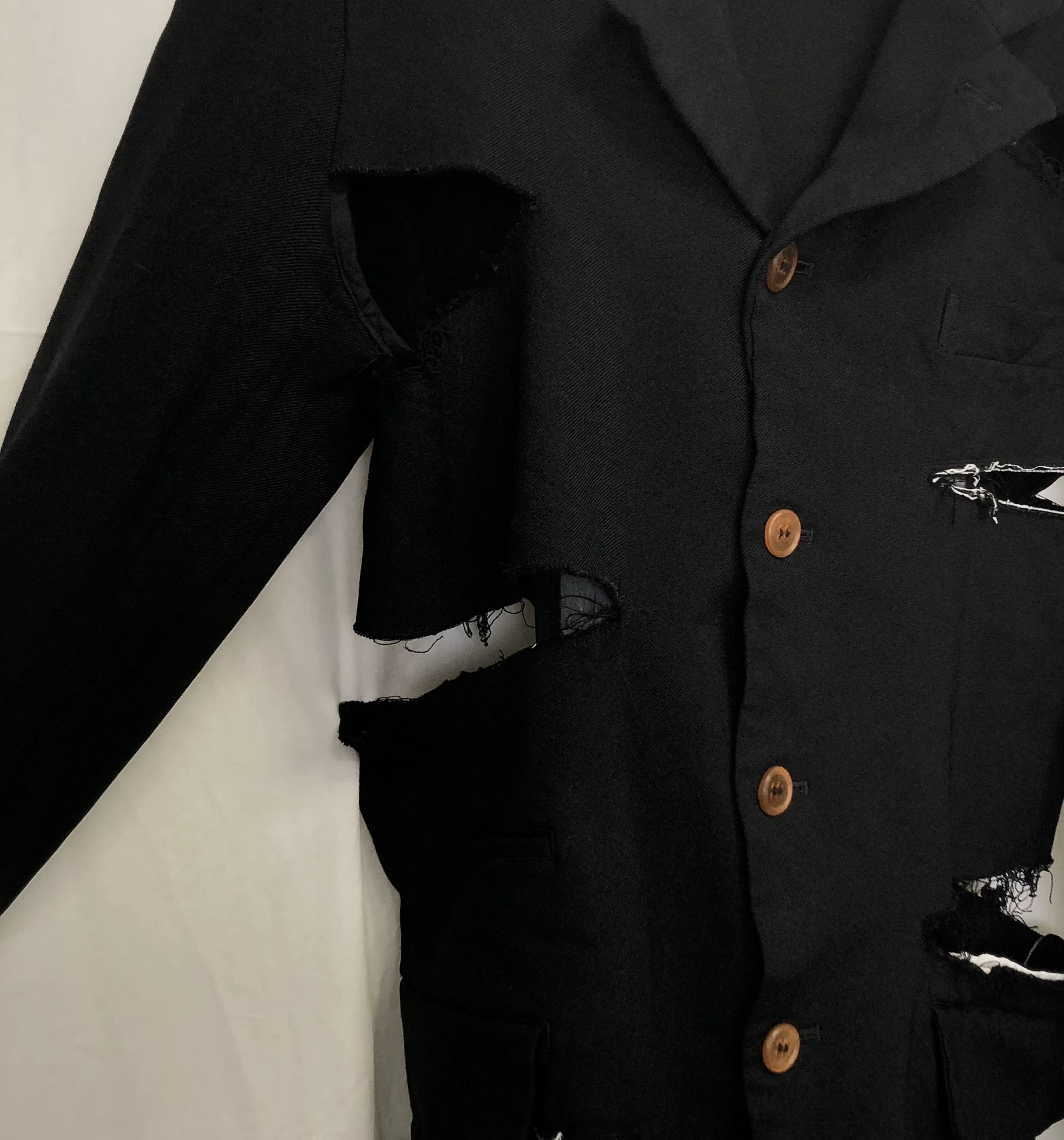 Comme des Garçons 2019SS Crazy Suits Coat — label