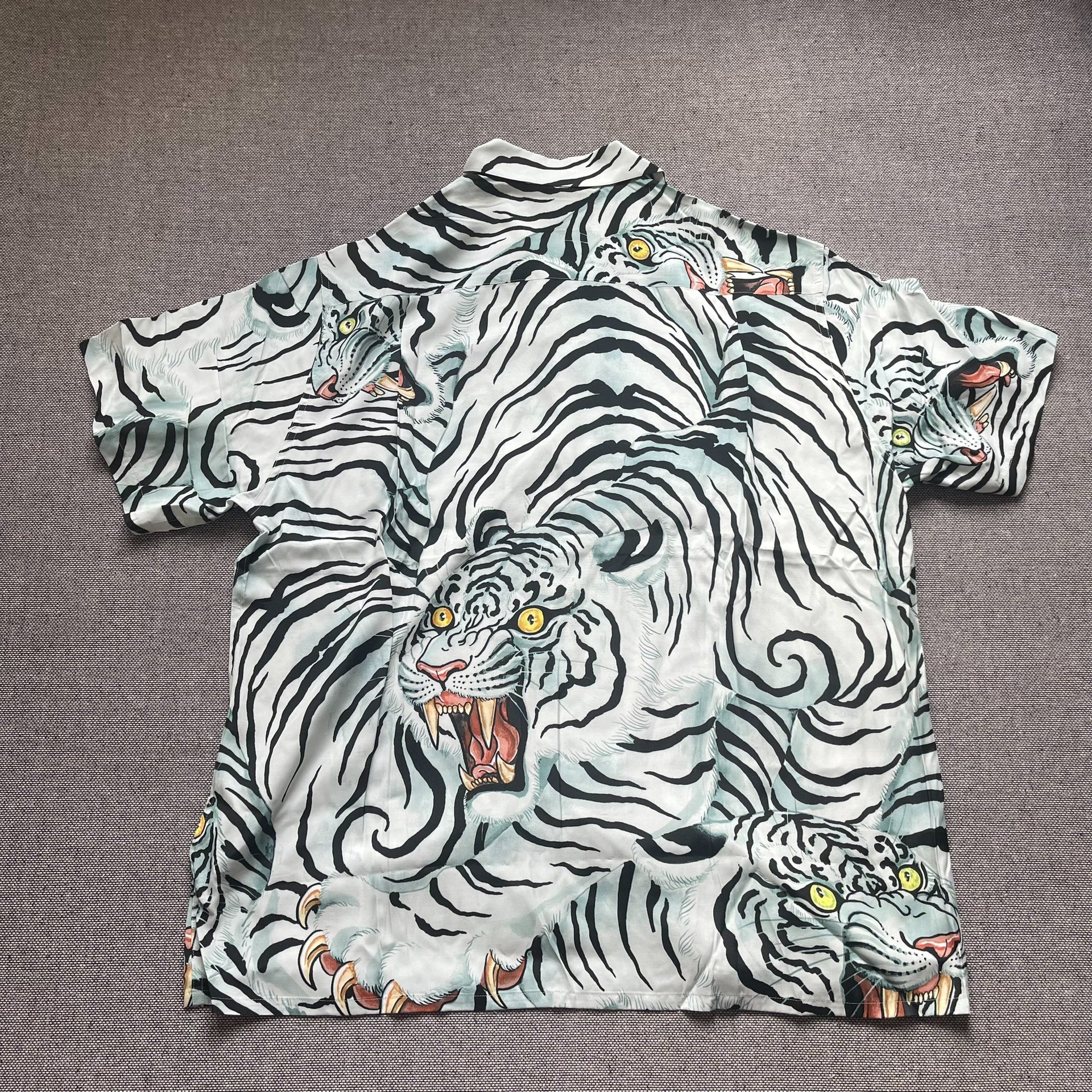 Wacko Maria x Tim Lehi White Tiger Hawaiian Shirt — front