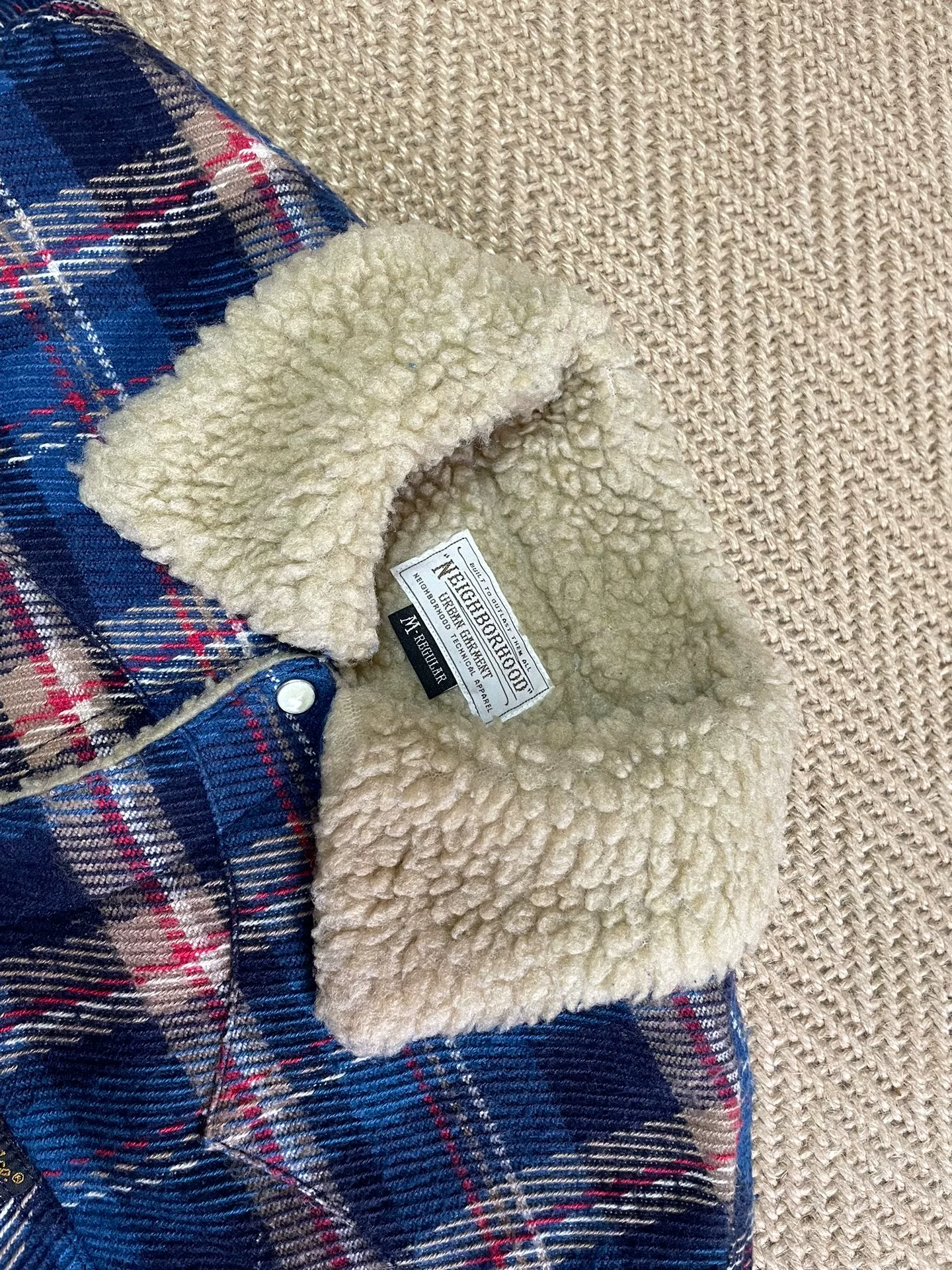 NEIGHBORHOOD KING BOA Gemstone Button Plaid Jacket — label