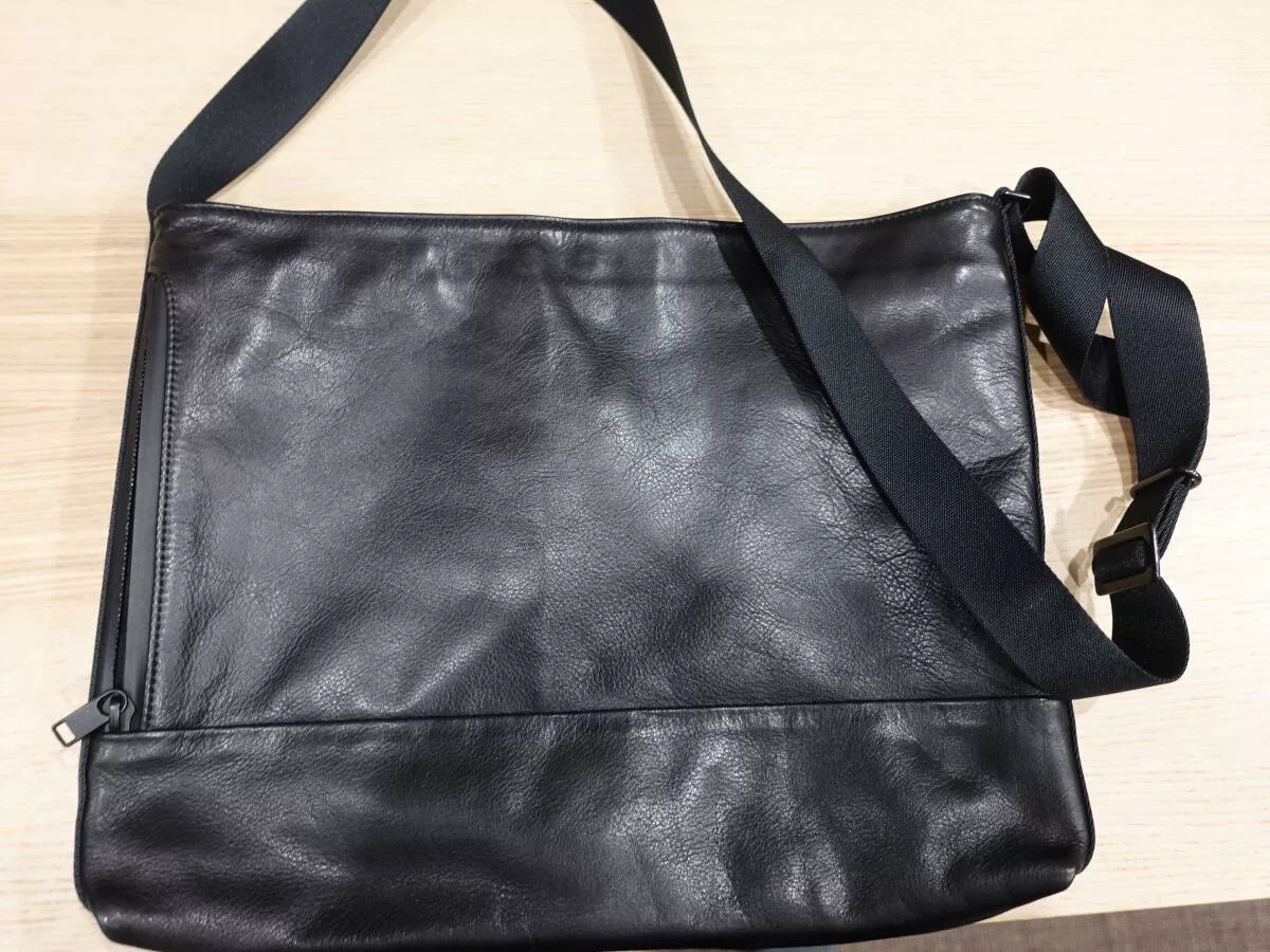 PORTER Black Leather Shoulder Bag — detail