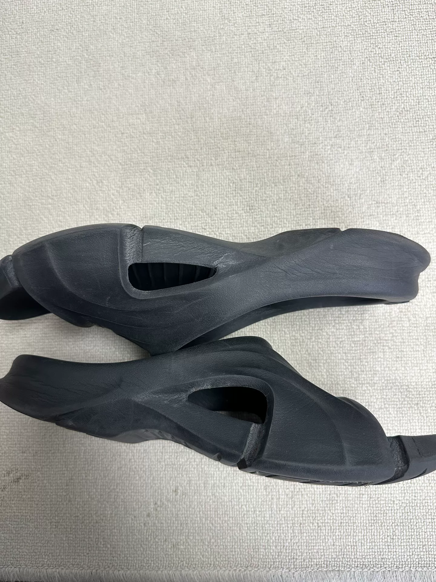 Balenciaga Mold Flat Casual Slides — label