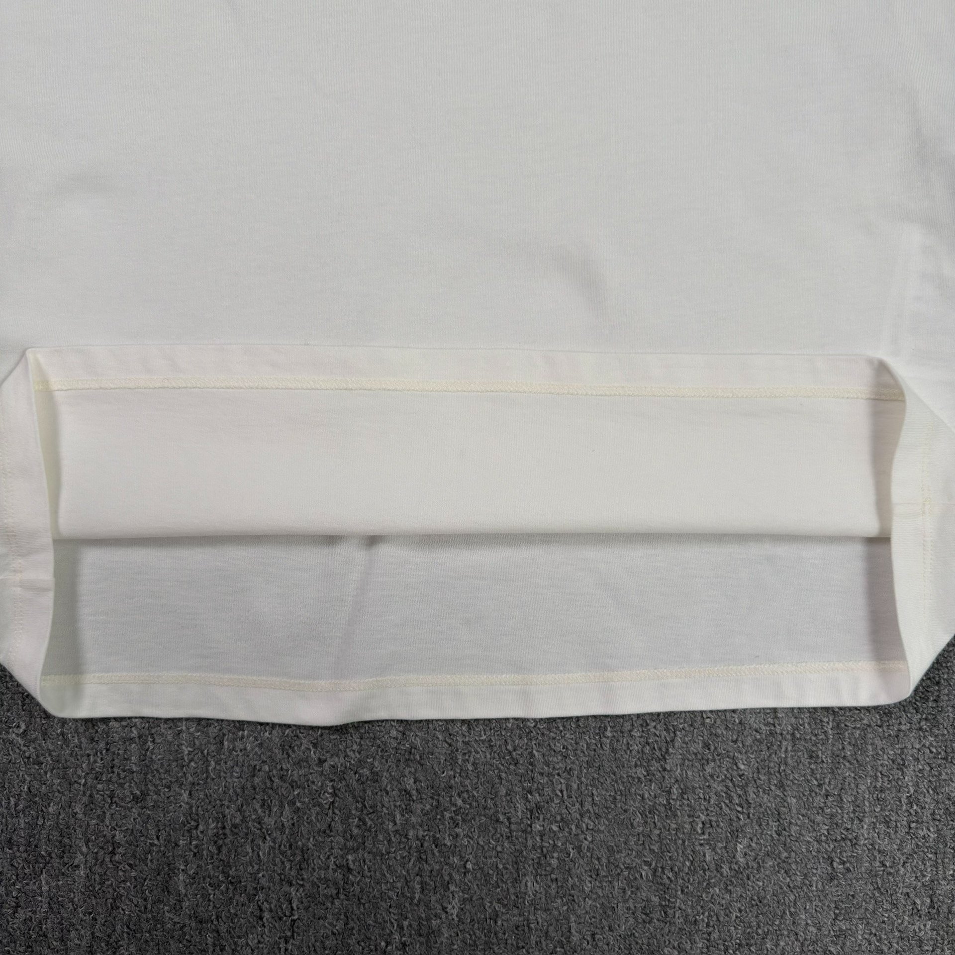 Gucci Cherry Embroidery GG Short-Sleeve Tee — label