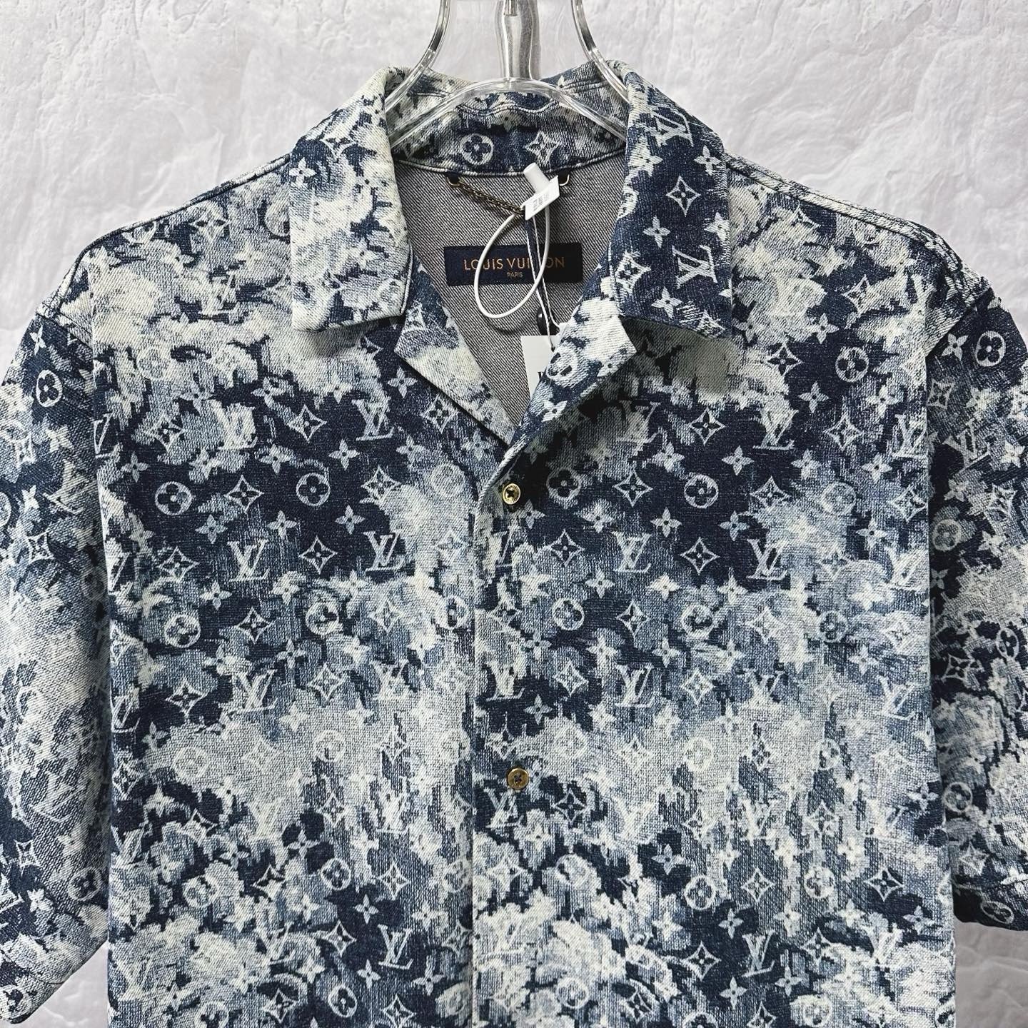 Louis Vuitton Tie-Dye Print Short-Sleeve Shirt — front