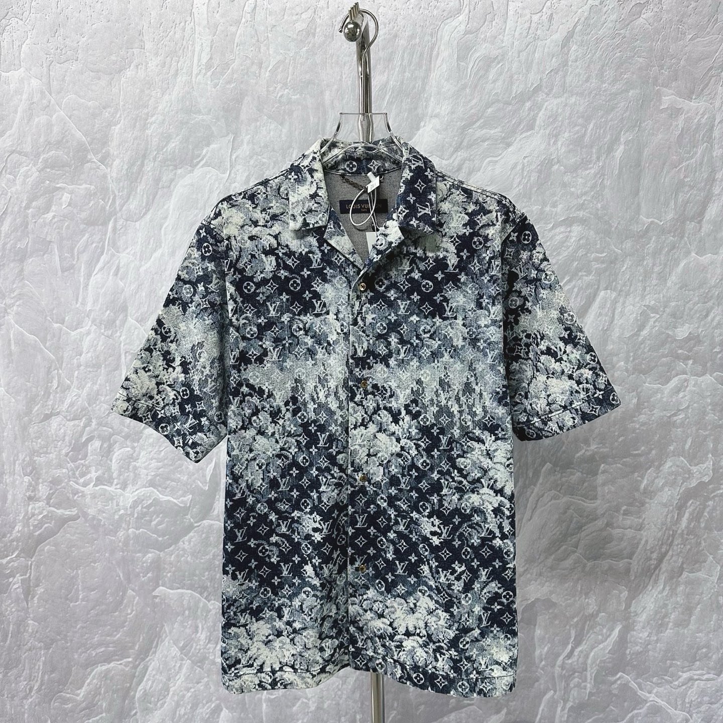 Louis Vuitton Tie-Dye Print Short-Sleeve Shirt