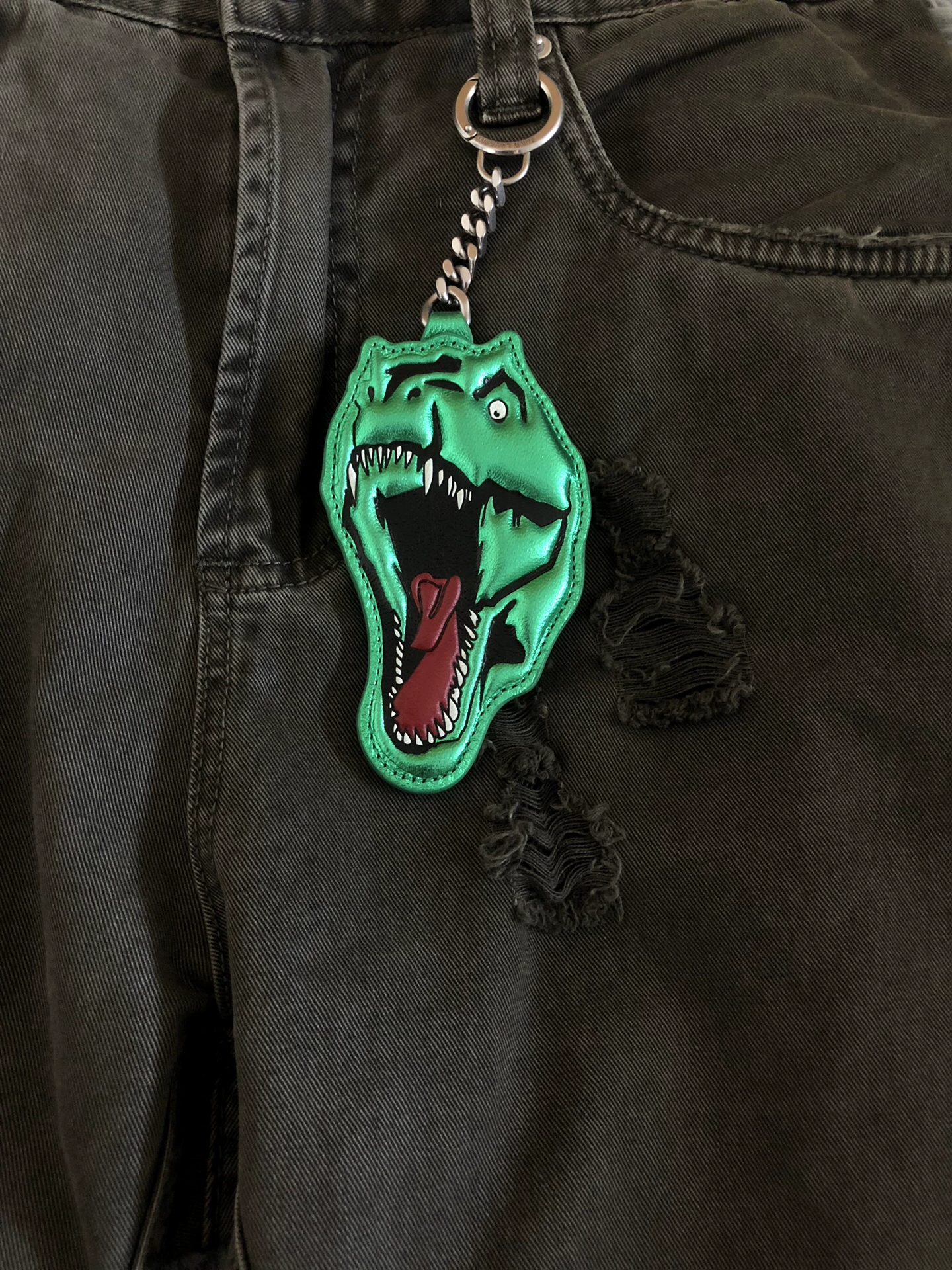 Saint Laurent 16SS T-Rex Keychain — label
