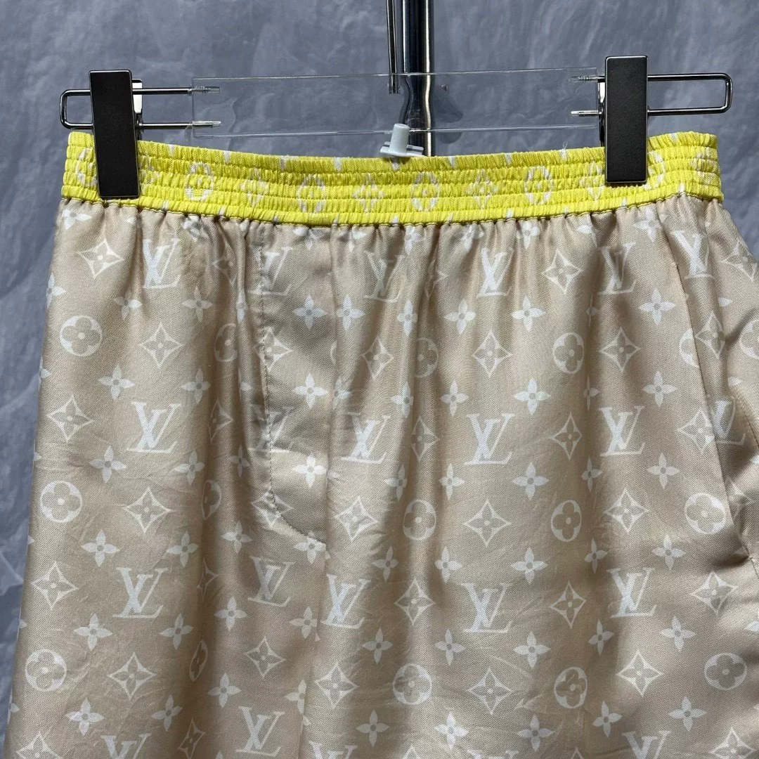 Louis Vuitton Silk Monogram Shorts — detail