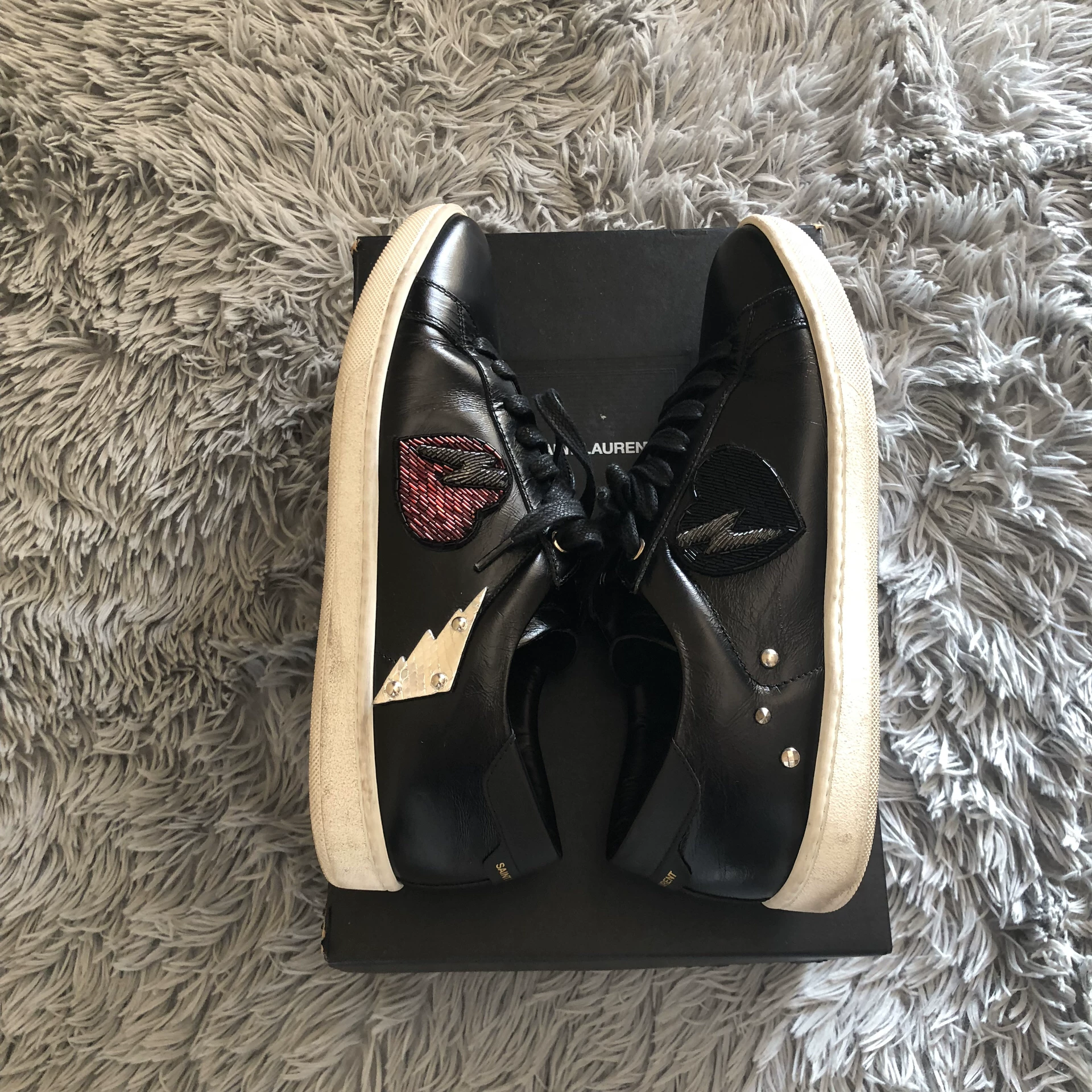 Saint Laurent Heart Lightning Embroidery Sneakers — front