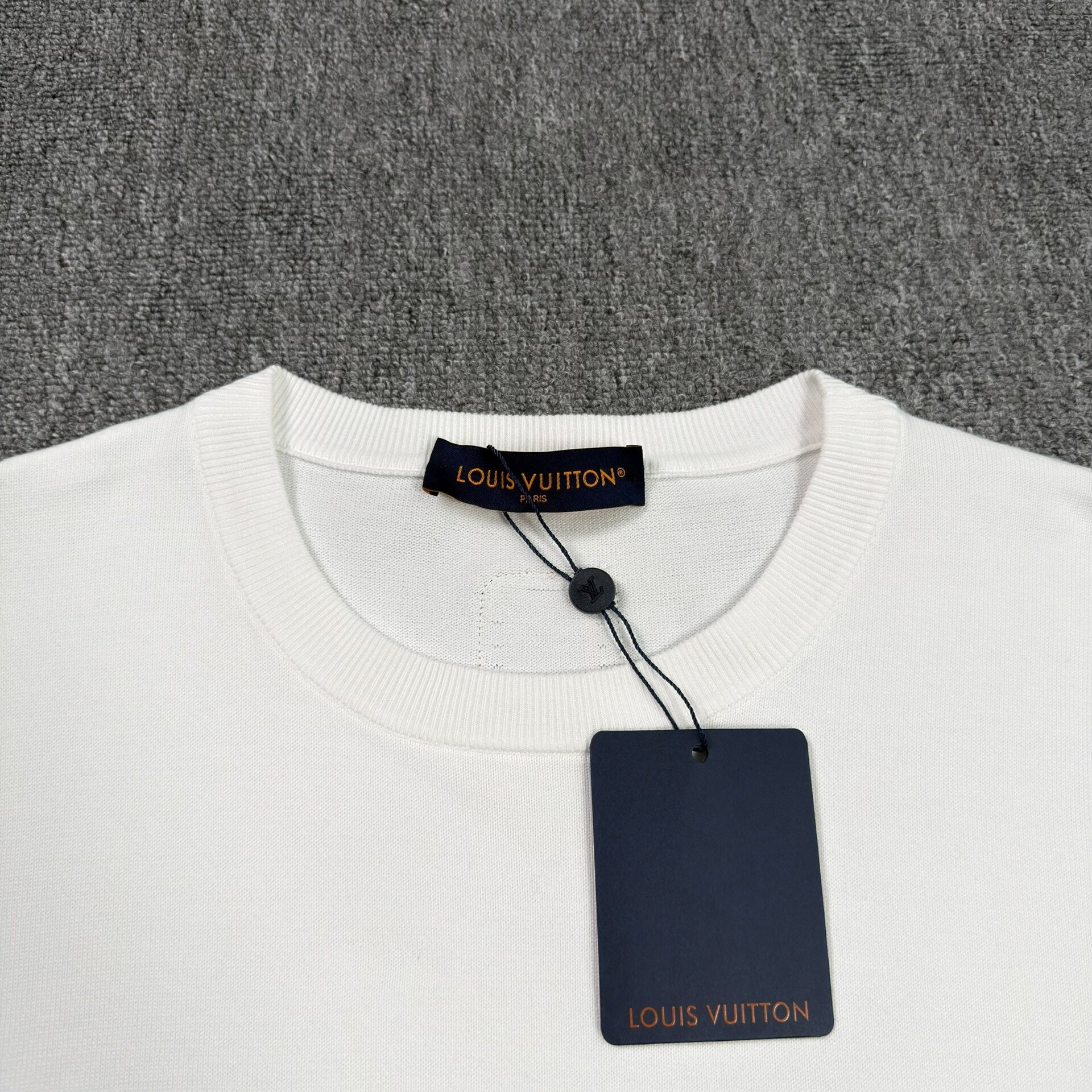 Louis Vuitton White Leather Logo Short-Sleeve Tee — detail