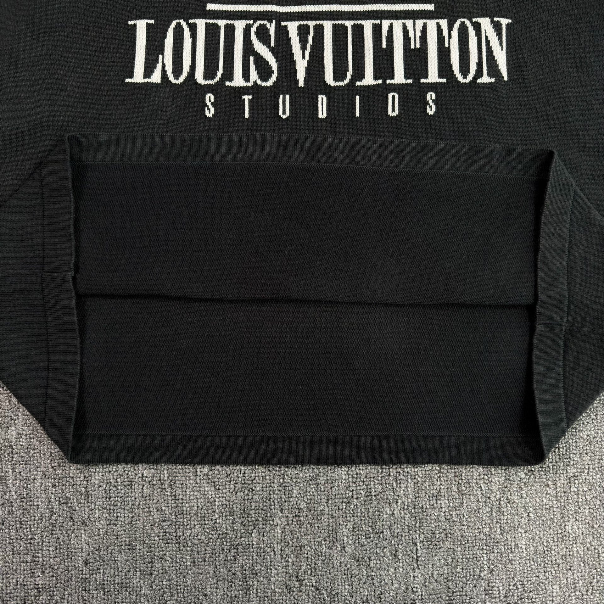 Louis Vuitton Pharrell Graphic Knit Tee — label