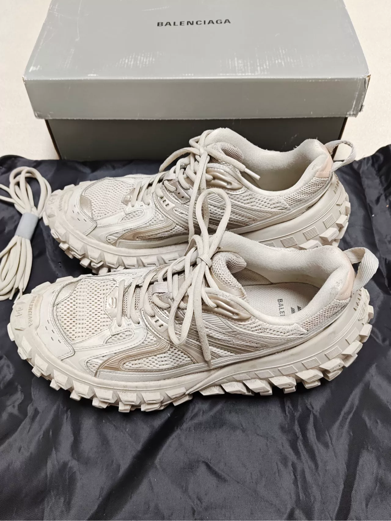Balenciaga Defender Low-Top Sneakers