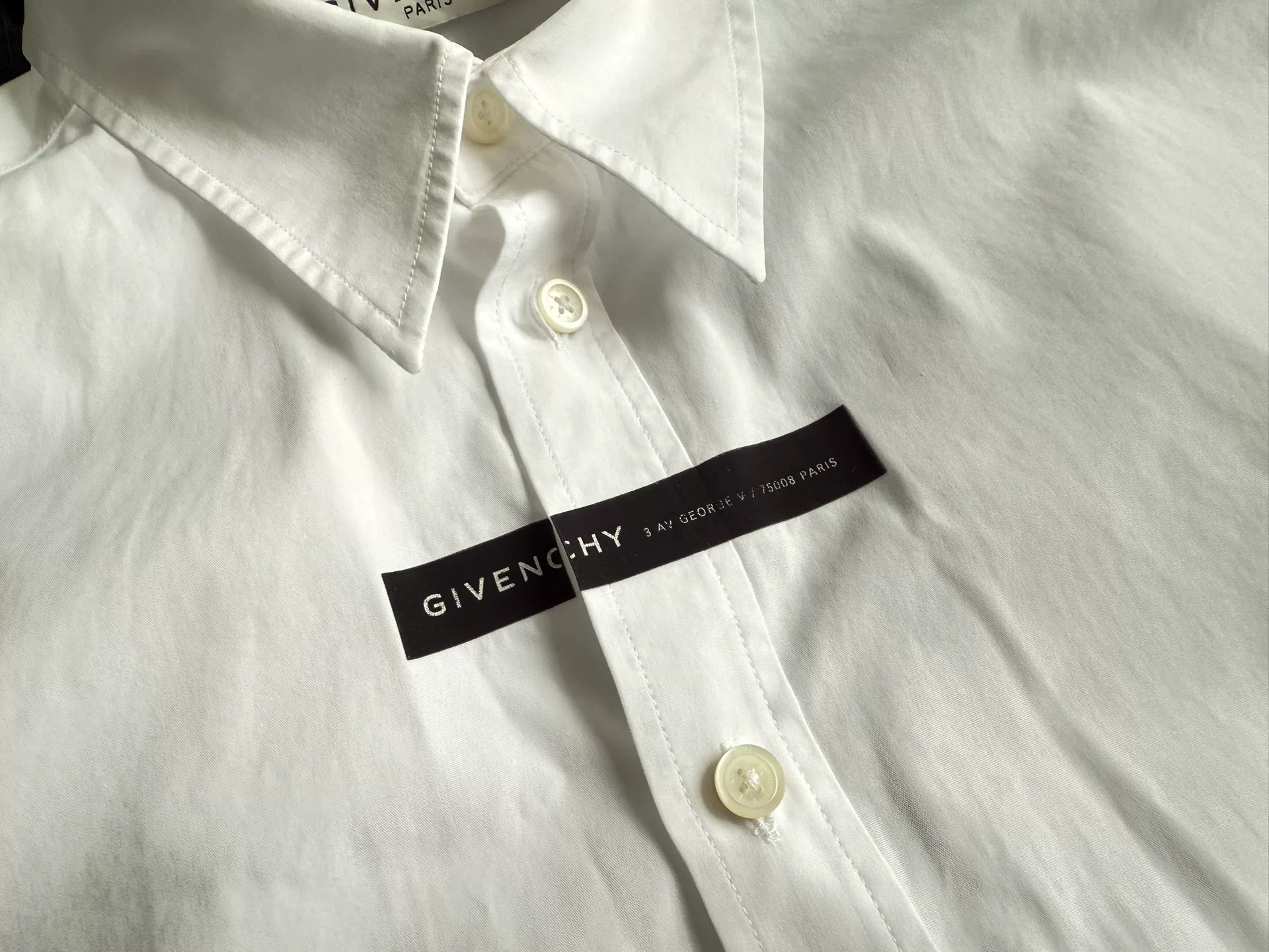 GIVENCHY Letter Shirt Long Sleeve — back