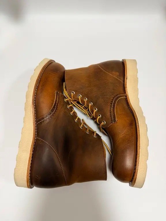 Redwing 9111 Leather Boots — detail