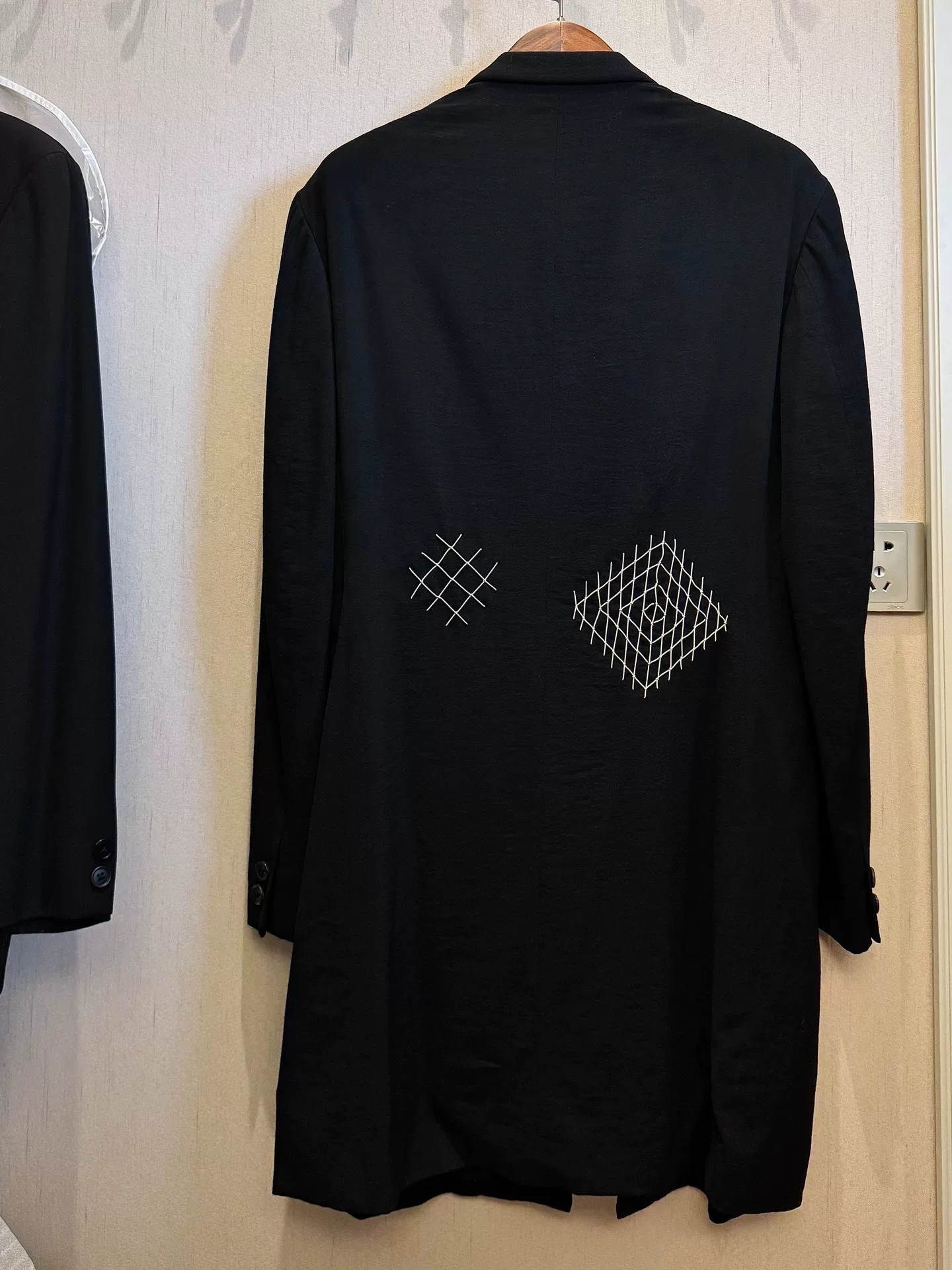 Yohji Yamamoto 95SS Sashiko Long Blazer — detail