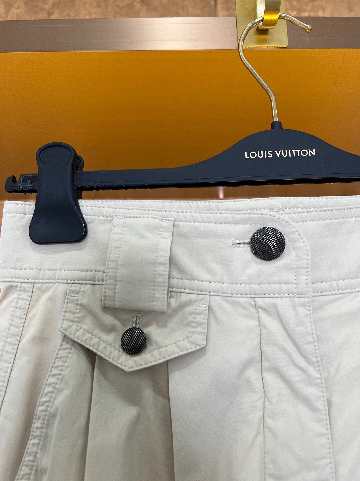 Louis Vuitton High-Waist Pleated Casual Pants — detail