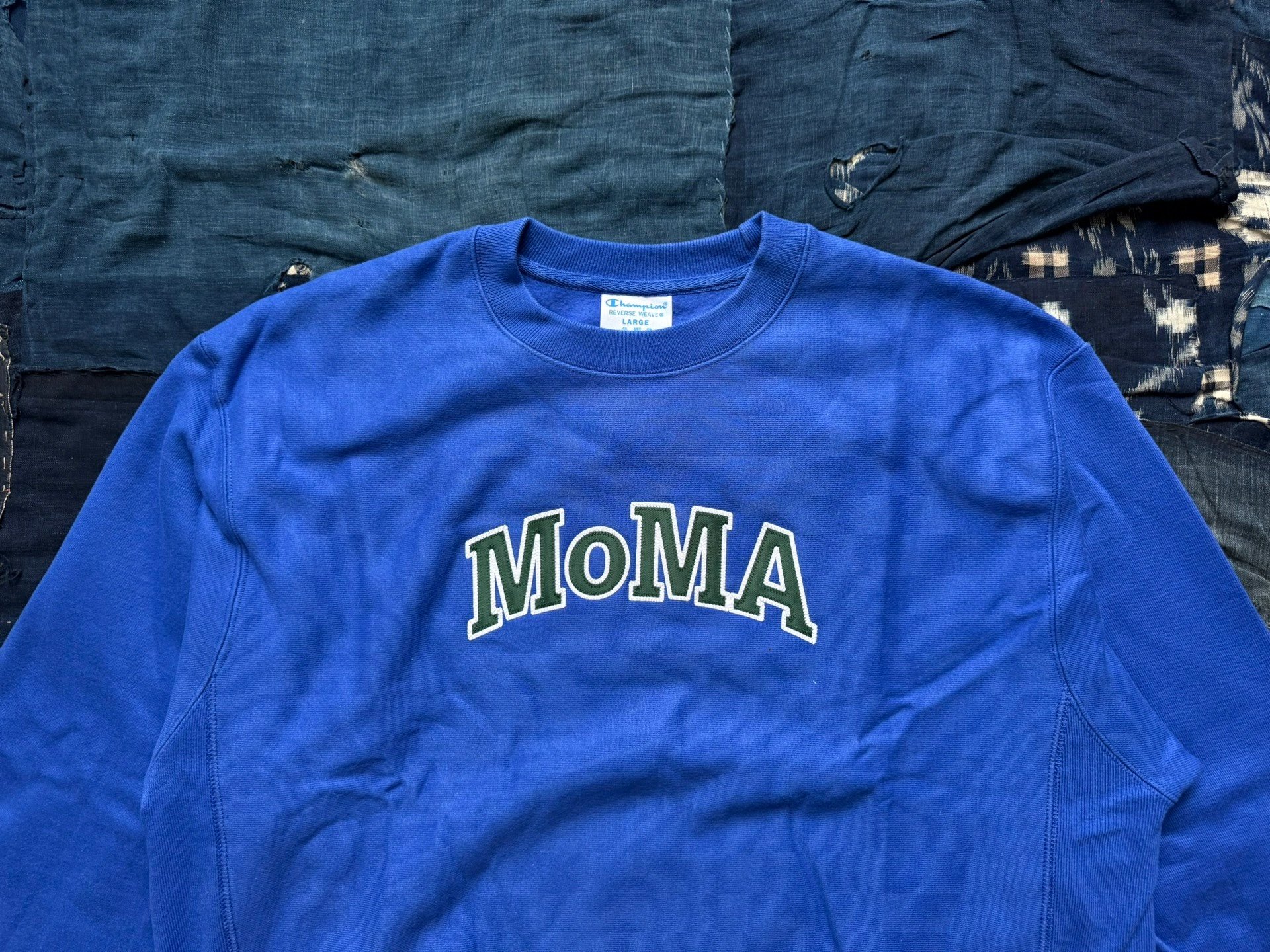 Moma Champion Co-branded Hoodie — detail