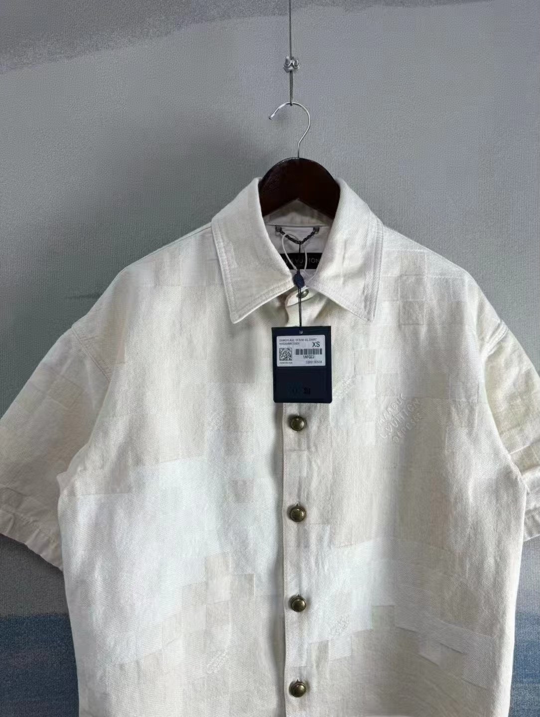 Louis Vuitton Pharrell Damier Denim Short Sleeve Shirt — detail