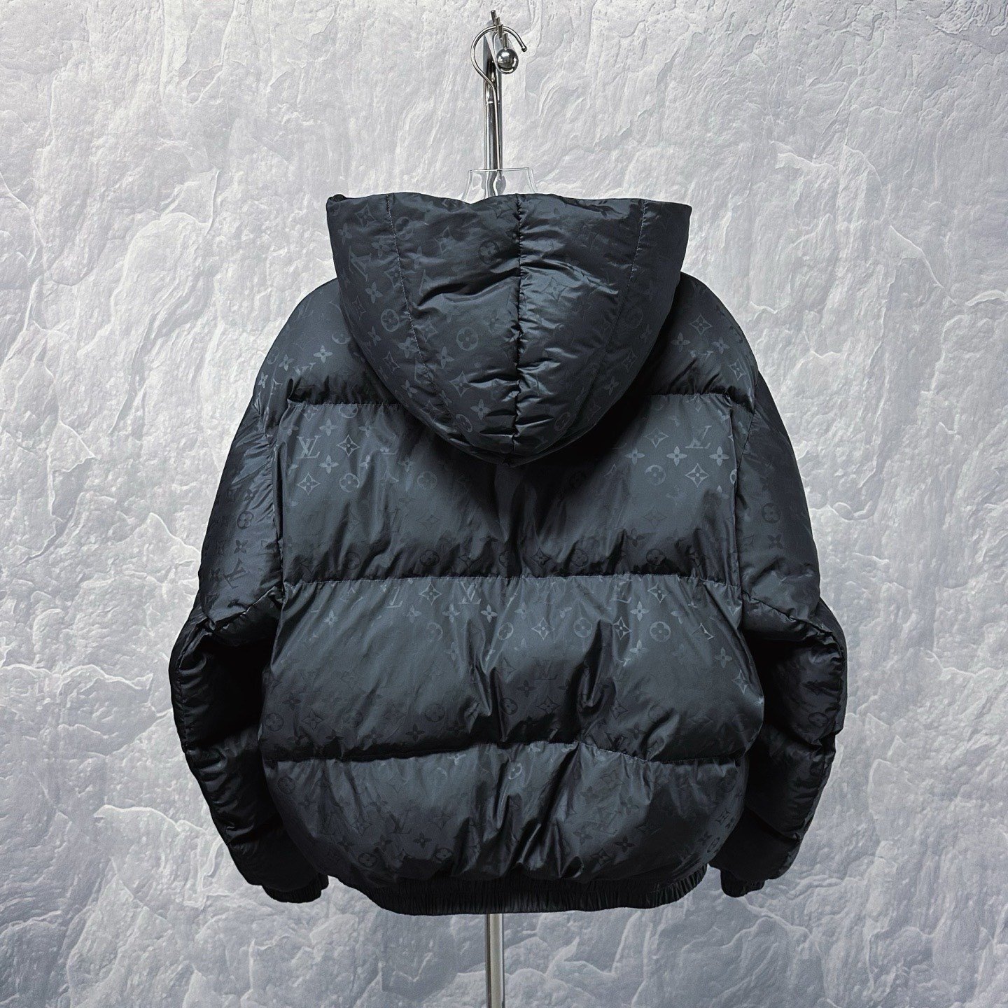 Louis Vuitton SS25 Ski Puffer Jacket — label