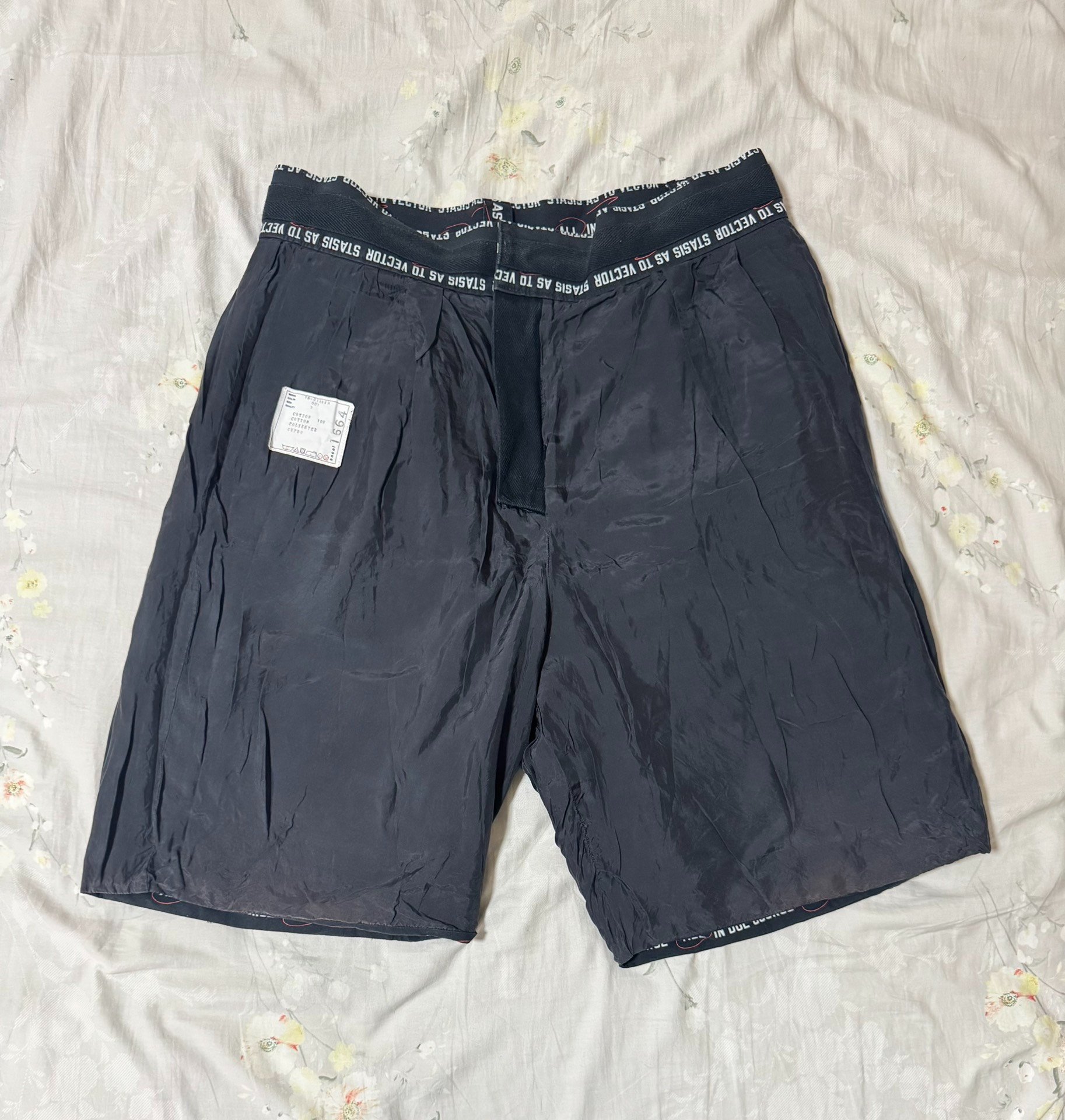 Sacai 18SS Bullet Print Shorts — detail