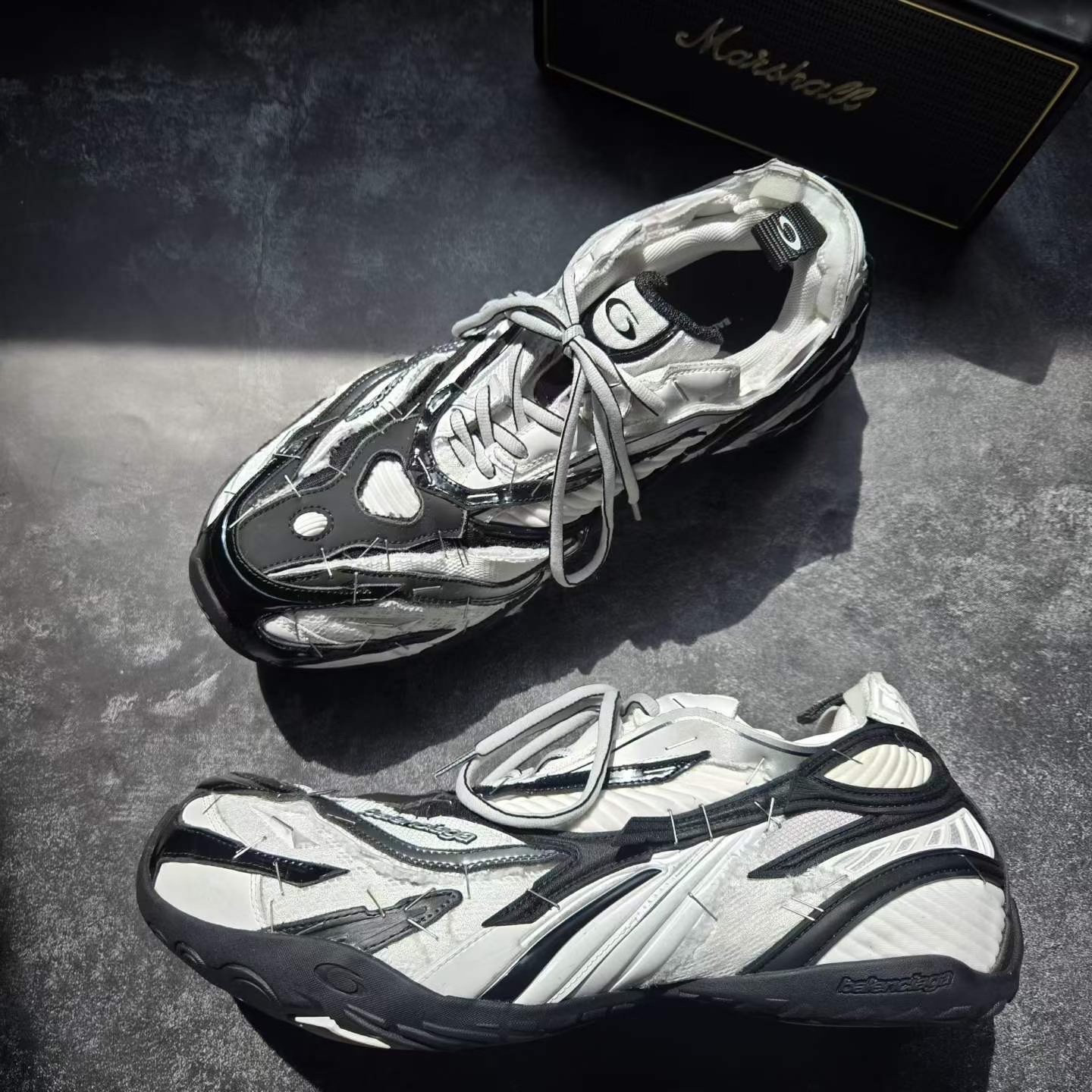 Balenciaga Soless 2.0 Black White — back