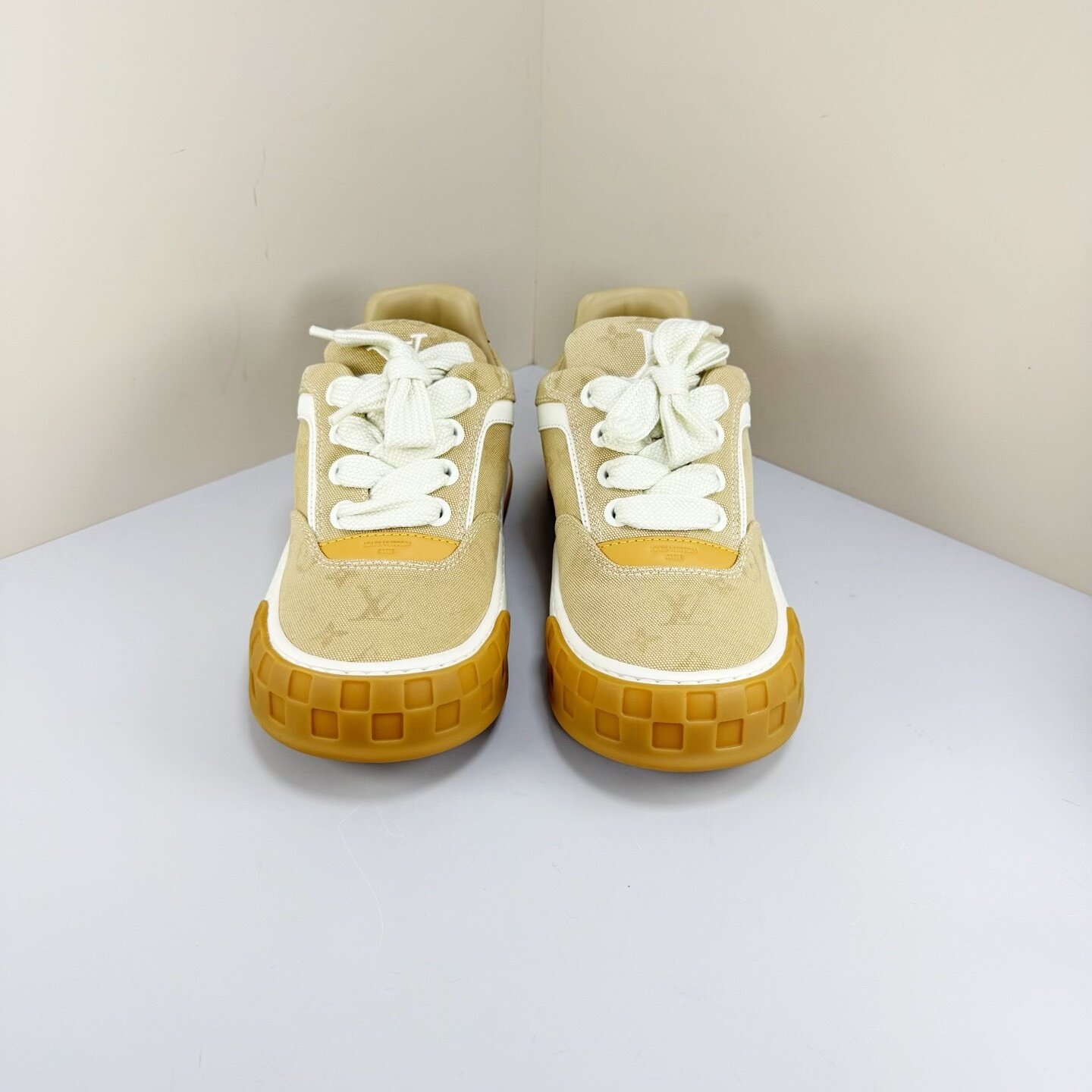 Louis Vuitton Tilted Series Biscuit Sneakers — front
