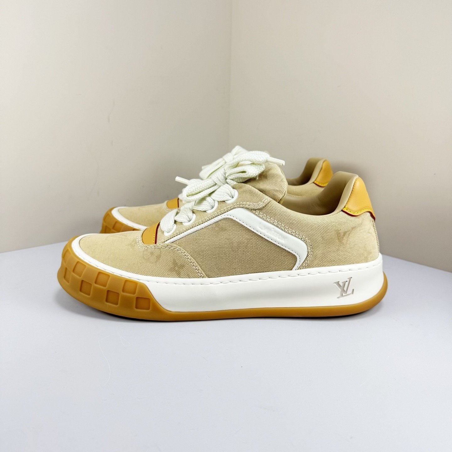 Louis Vuitton Tilted Series Biscuit Sneakers